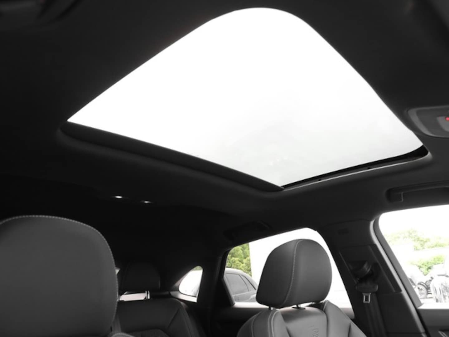 Bild über Audi Q3 Sportback S line 35 TFSI S tronic - für weitere Informationen kontaktieren Sie den Audi Partner