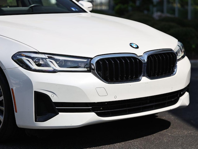 2022 BMW 530