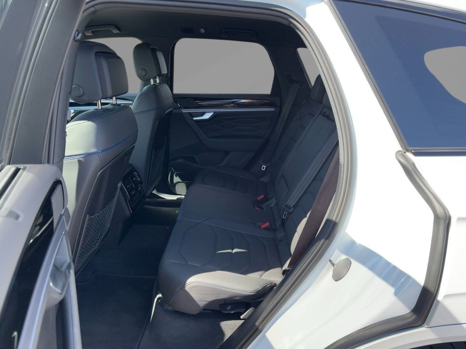 Volkswagen Touareg – Bild 10