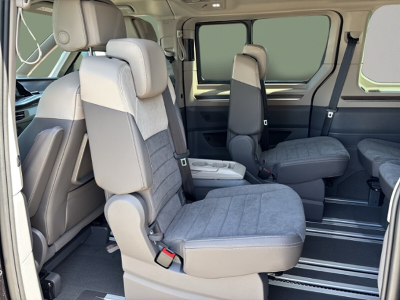 Volkswagen Multivan Langversion – Bild 15