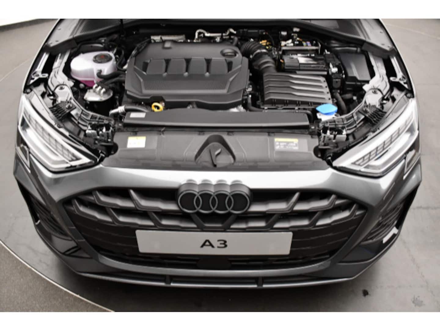 Bild über Audi A3 Sportback S line 35 TDI S tronic - für weitere Informationen kontaktieren Sie den Audi Partner