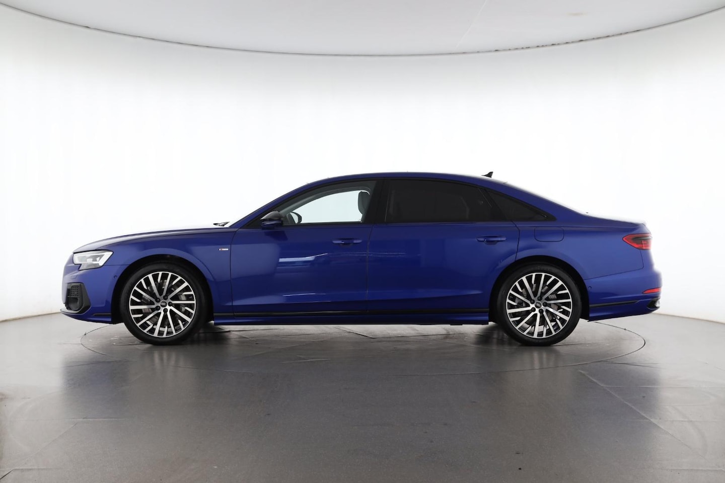Bild über Audi A8 L TFSI e 60 TFSI e quattro 340 kW tiptronic - für weitere Informationen kontaktieren Sie den Audi Partner