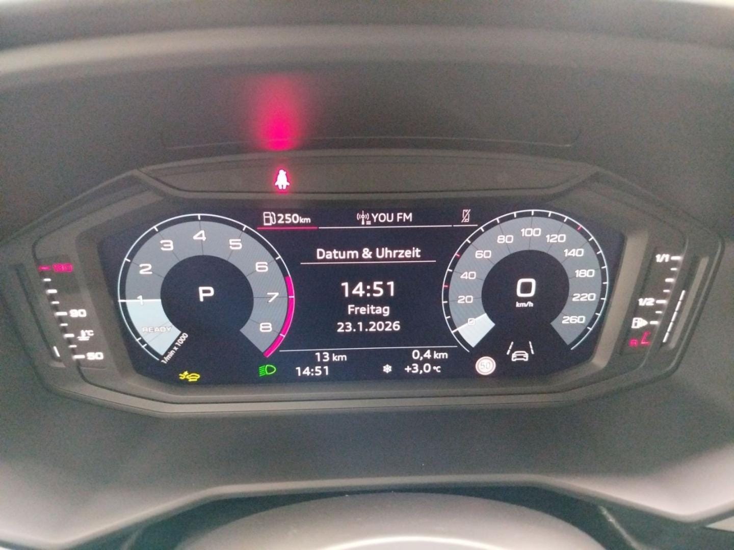 Bild über Audi A1 Sportback 30 TFSI S tronic - für weitere Informationen kontaktieren Sie den Audi Partner