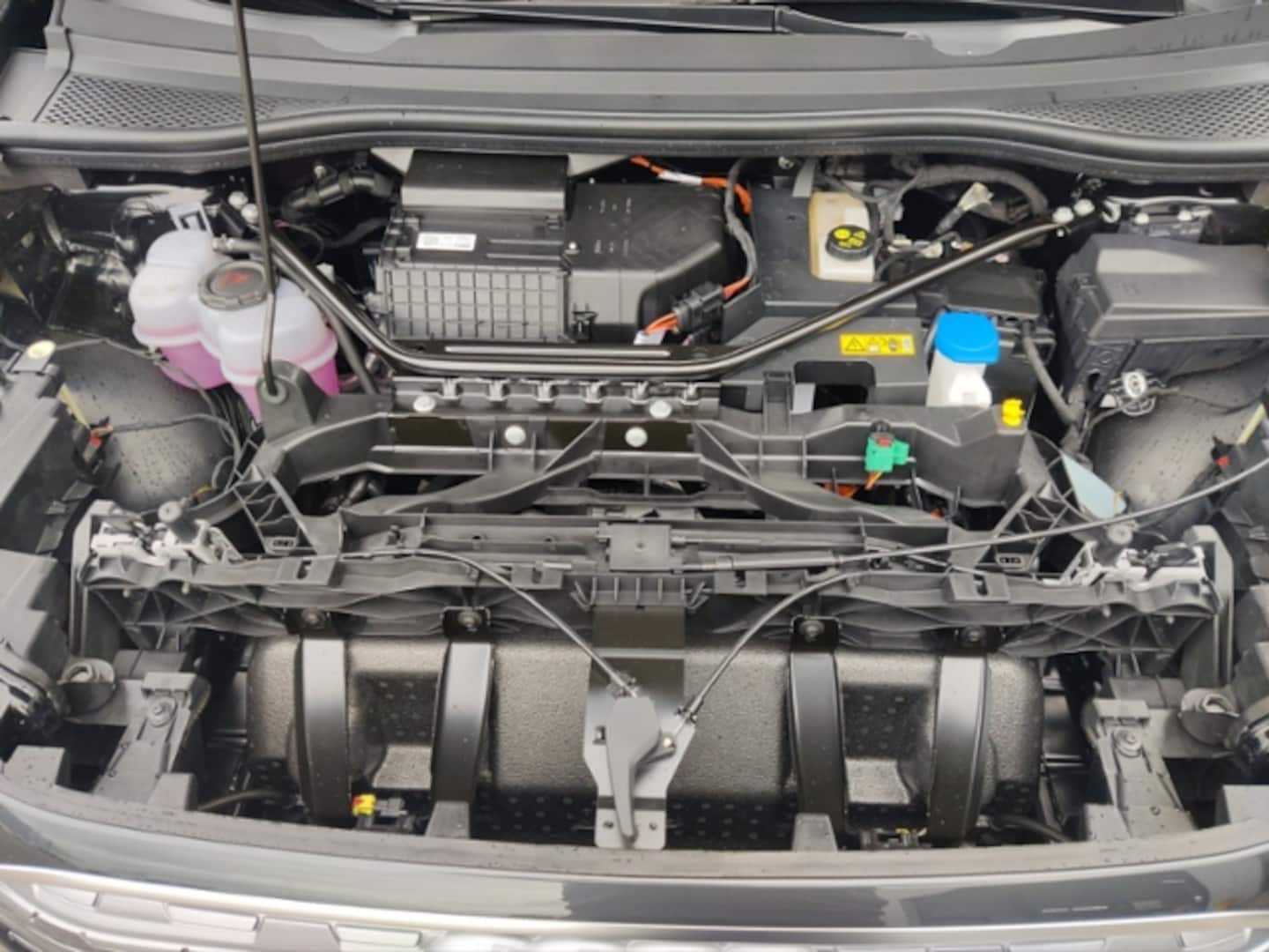 Bild über Audi Q4 e-tron 45 e-tron - für weitere Informationen kontaktieren Sie den Audi Partner