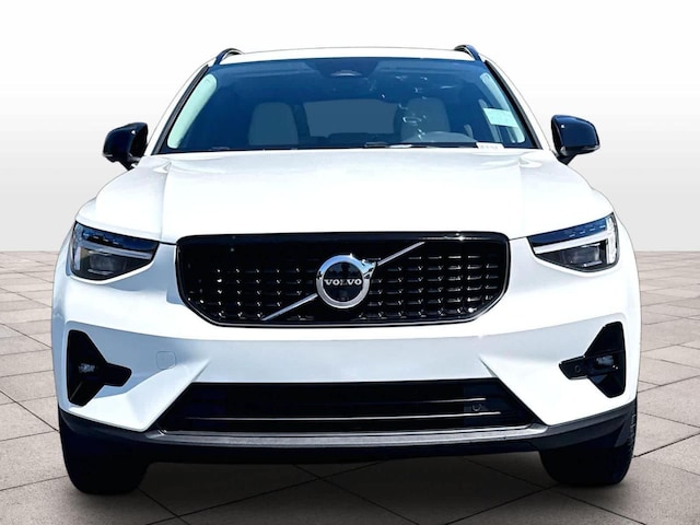 2026 Volvo XC40
