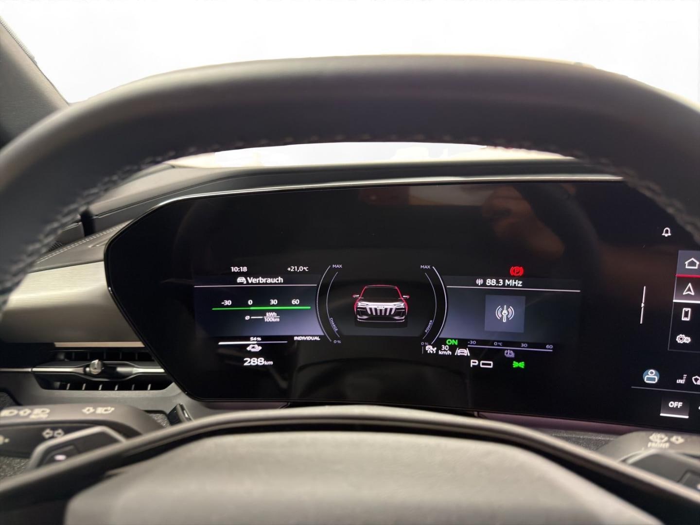 Bild über Audi Q6 Sportback e-tron e-tron quattro - für weitere Informationen kontaktieren Sie den Audi Partner