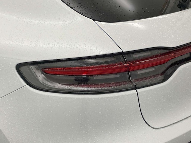 2025 Porsche Macan Base - Photo 16