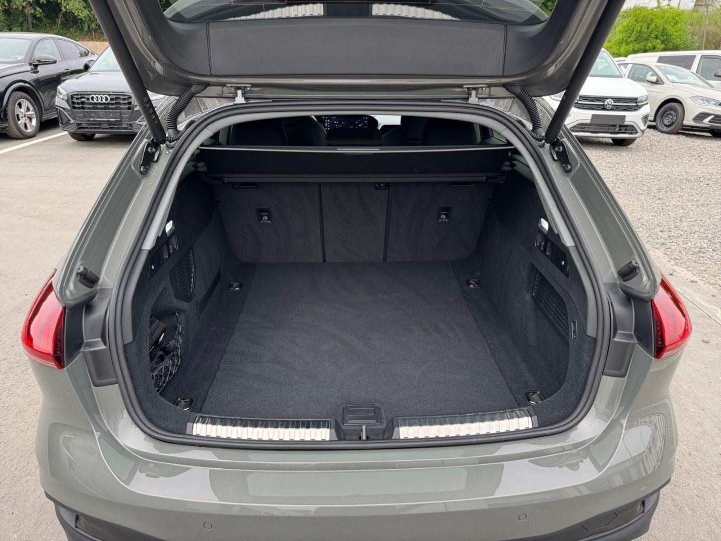 Bild über Audi A5 Avant TFSI 110 kW S tronic - für weitere Informationen kontaktieren Sie den Audi Partner