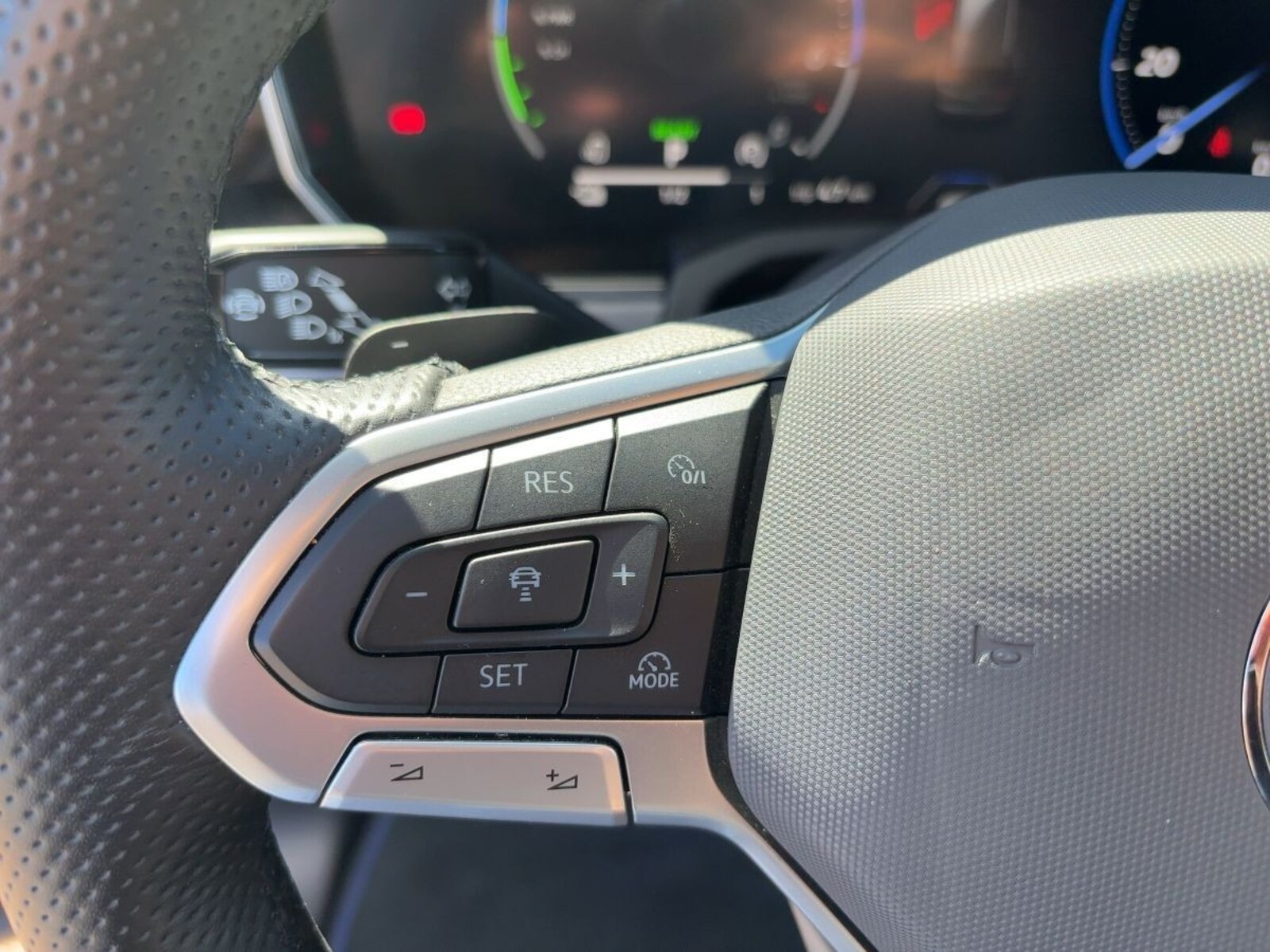 Volkswagen Touareg – Bild 12
