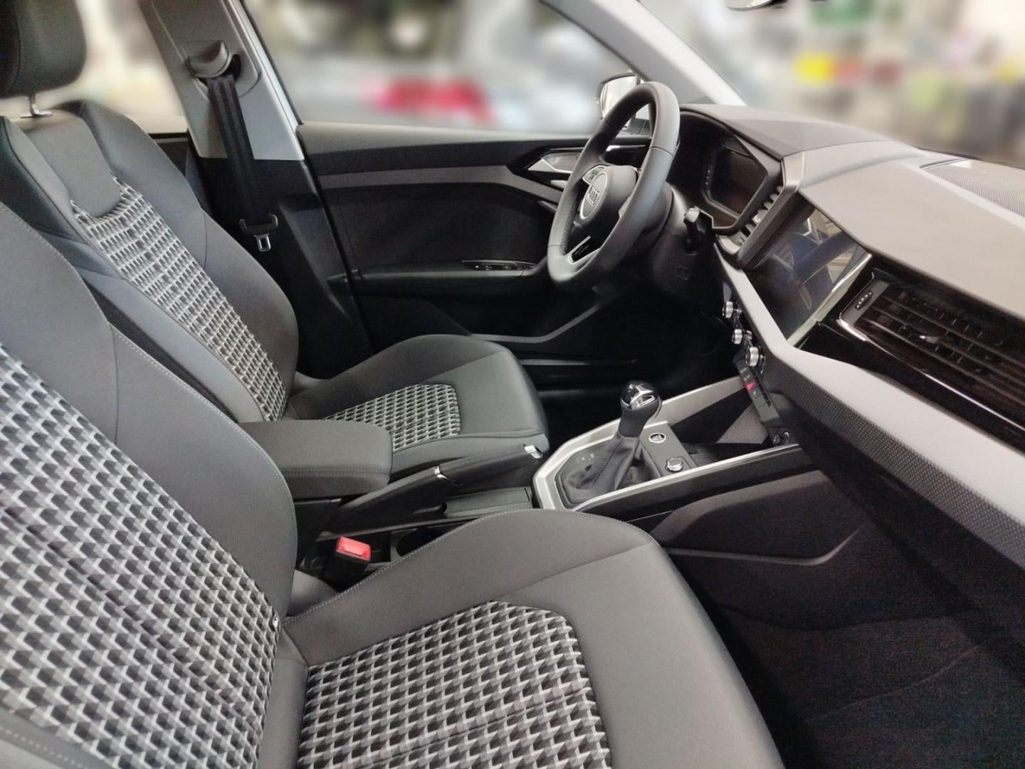 Bild über Audi A1 Sportback 30 TFSI S tronic - für weitere Informationen kontaktieren Sie den Audi Partner