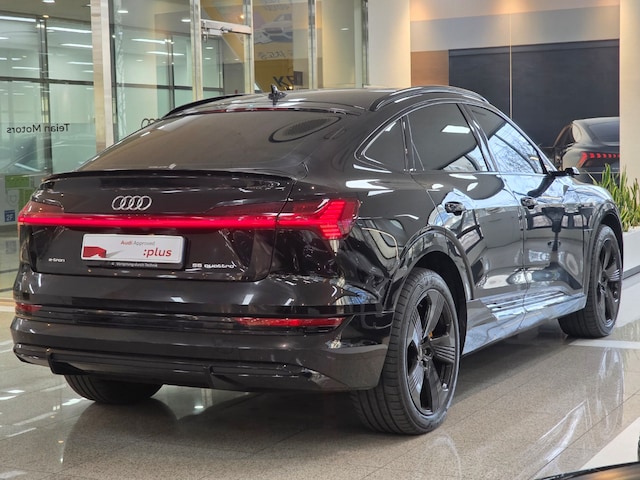 Audi e-tron Sportback 3