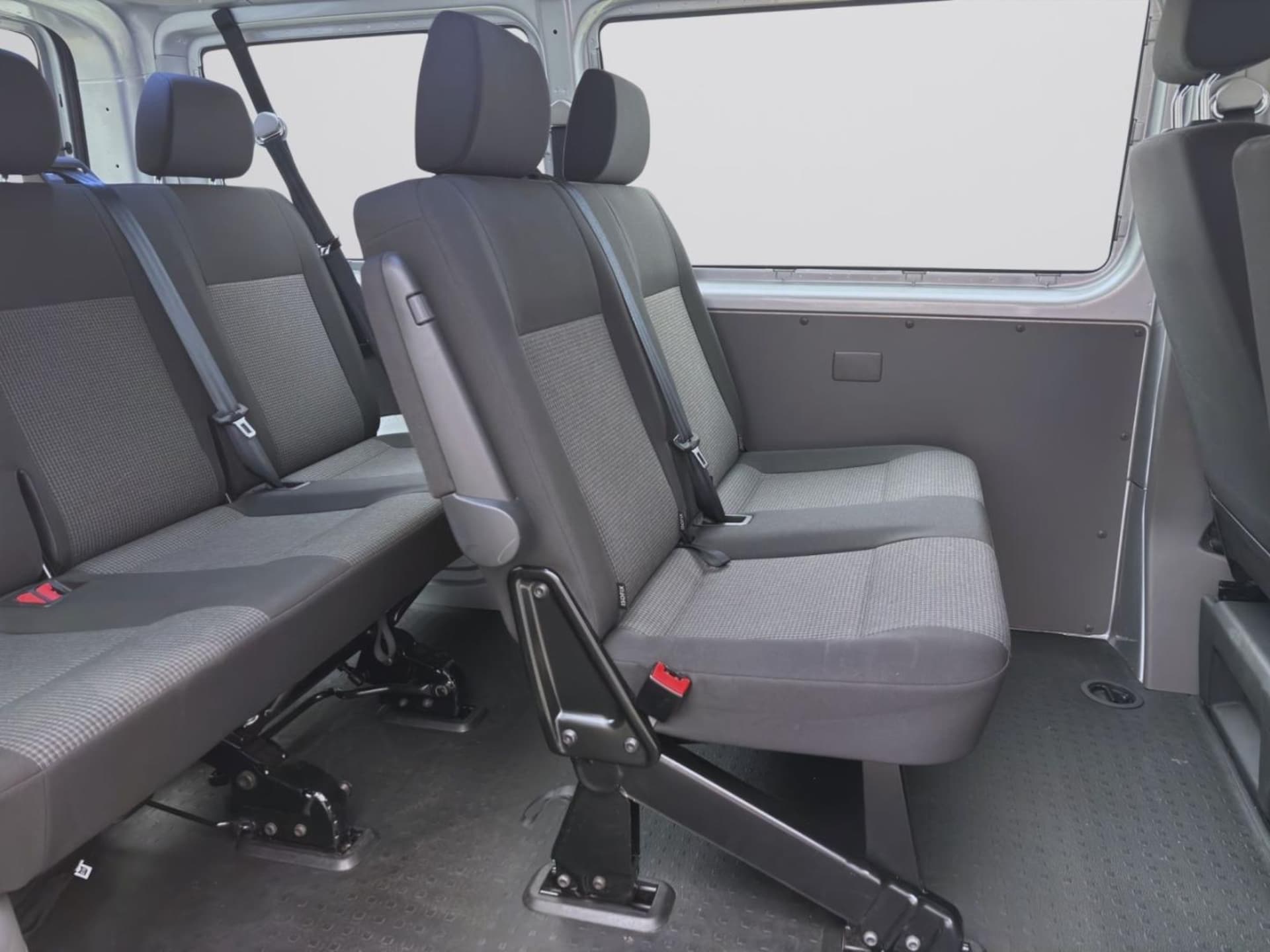 Volkswagen T6.1 Transporter Kombi kurzer Radstand