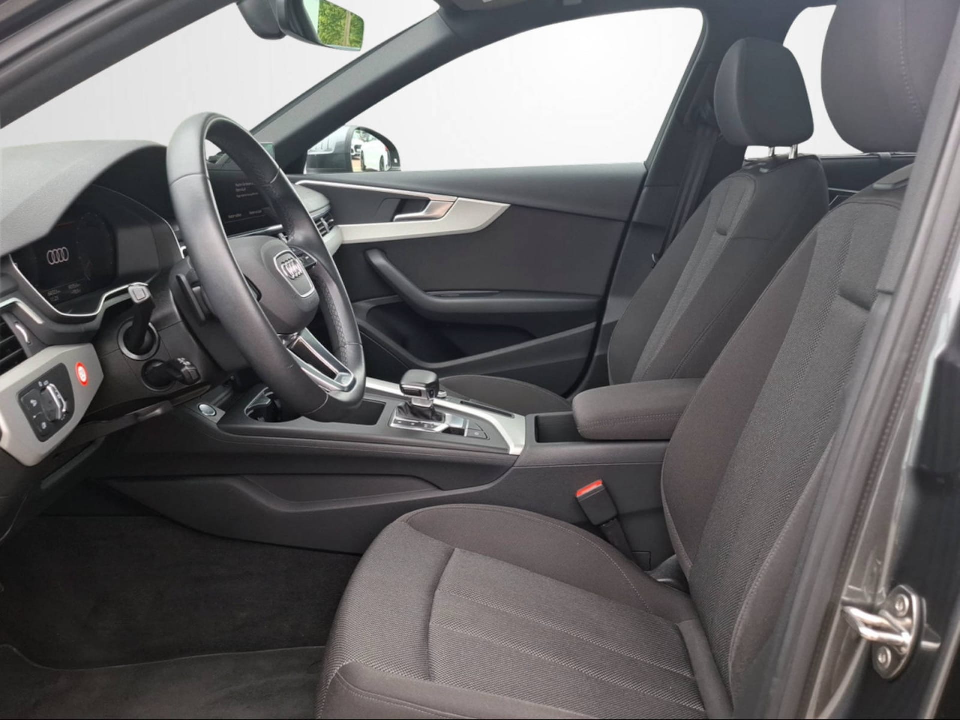 Audi A4 Avant S line