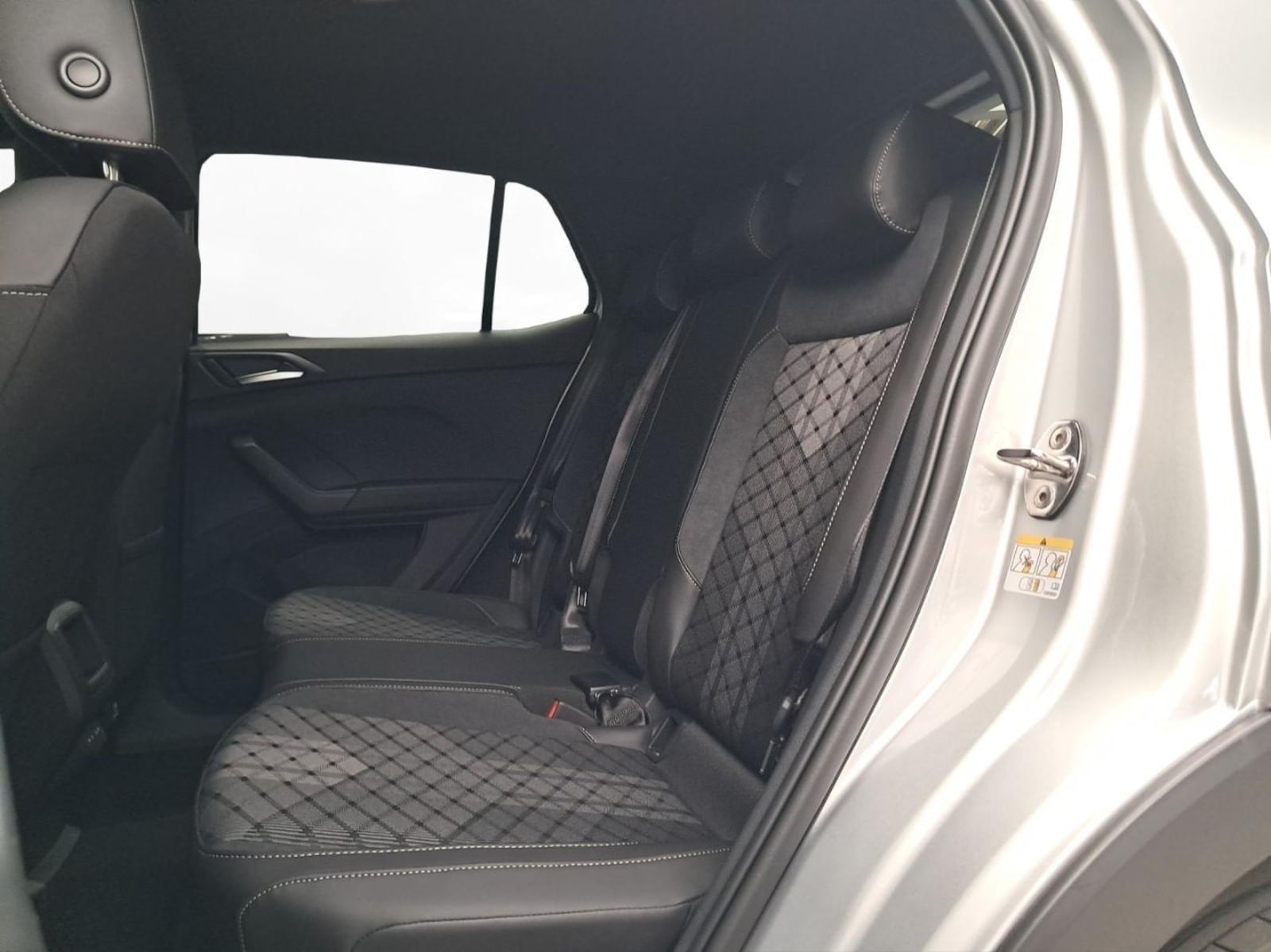 Volkswagen T-Cross – Bild 8