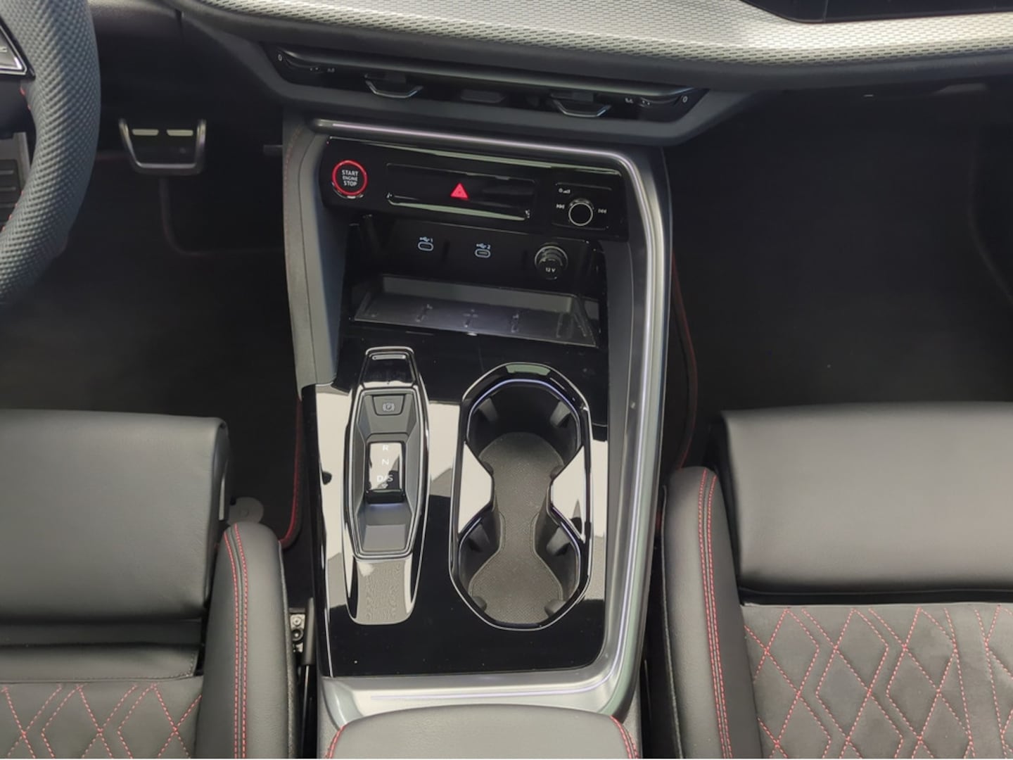 Bild über Audi Q5 SUV TFSI quattro 150 kW S tronic - für weitere Informationen kontaktieren Sie den Audi Partner