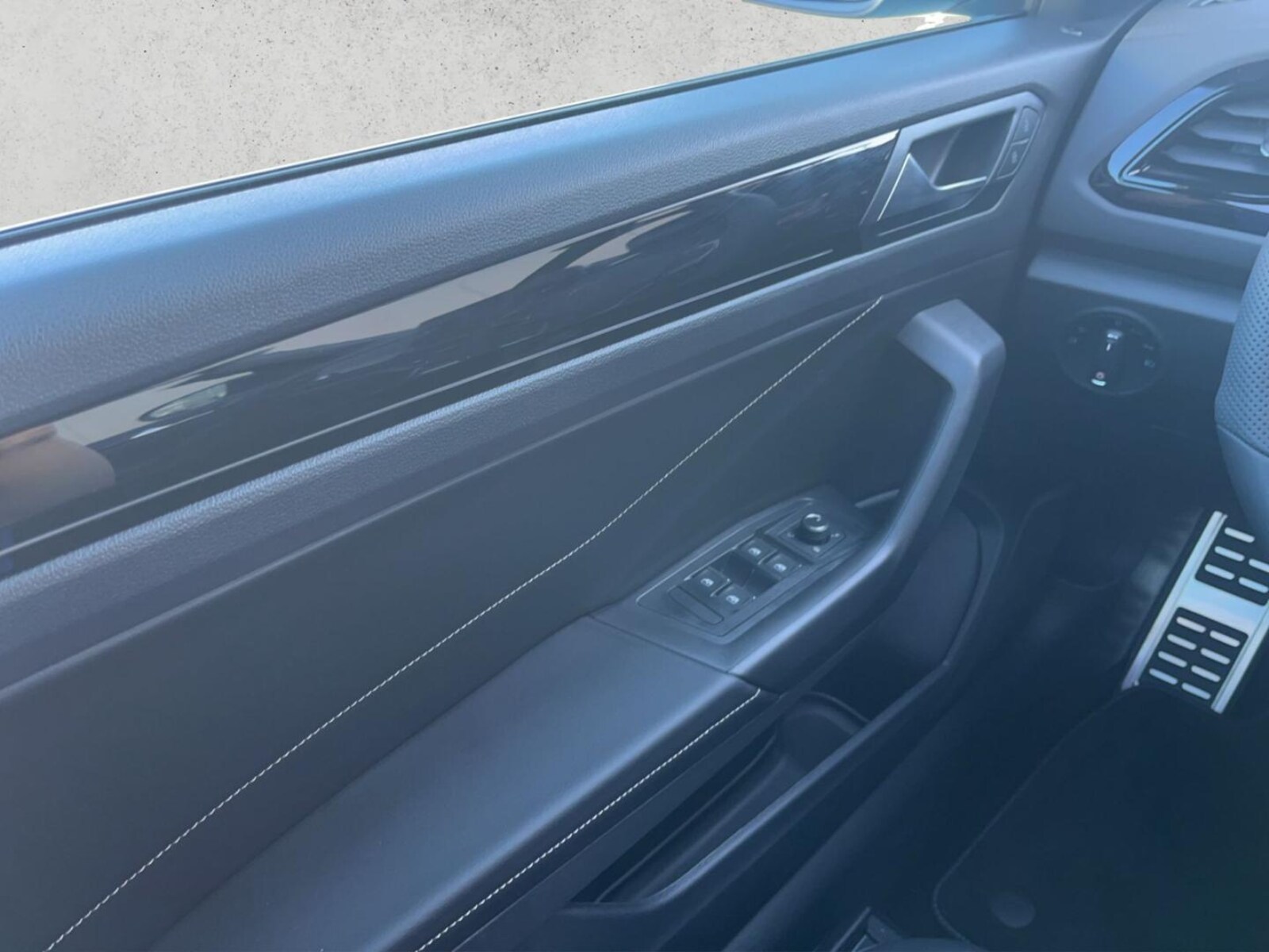 Volkswagen T-Roc Cabriolet – Bild 11