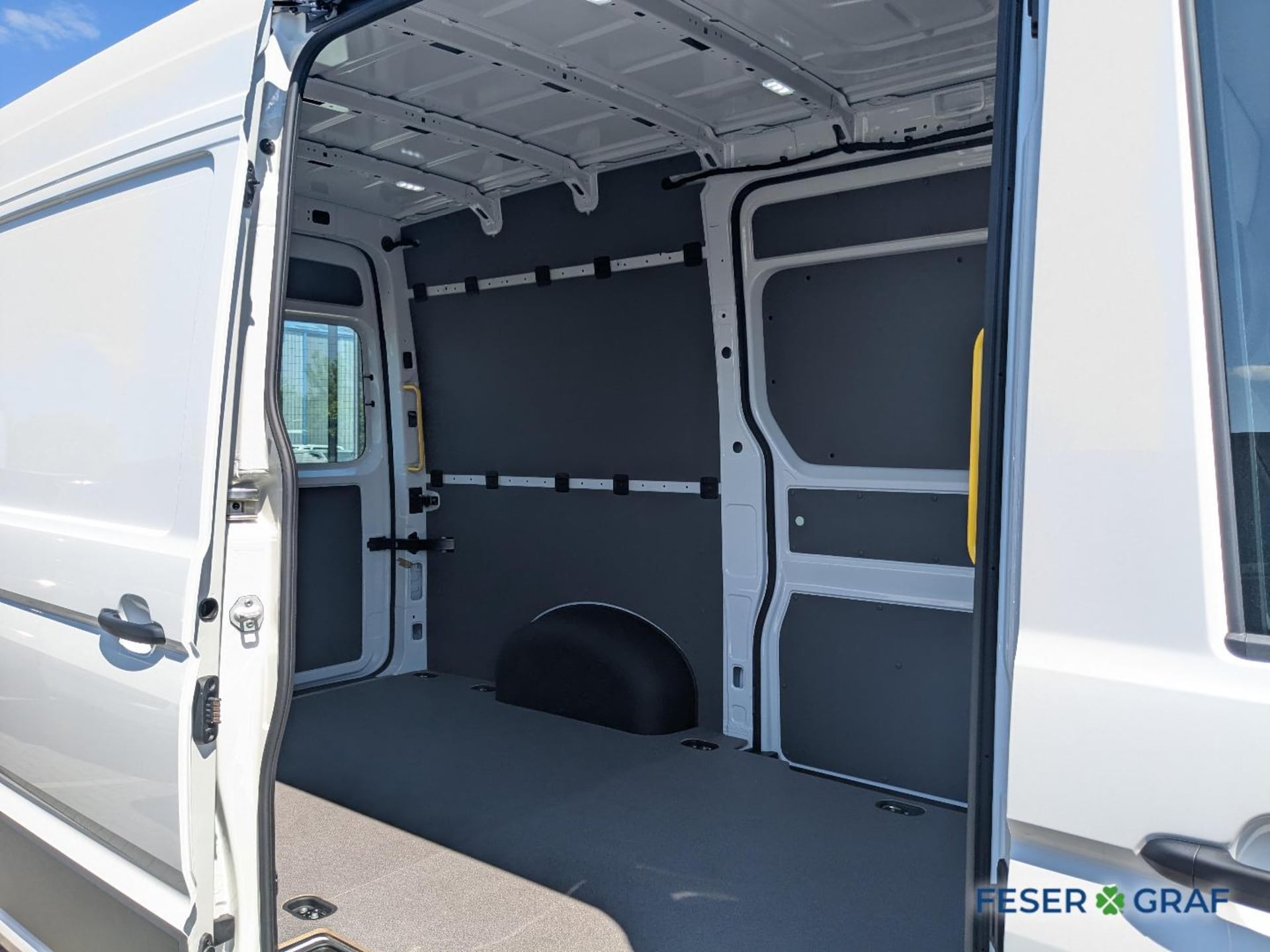 Volkswagen Crafter Kasten mittlerer Radstand