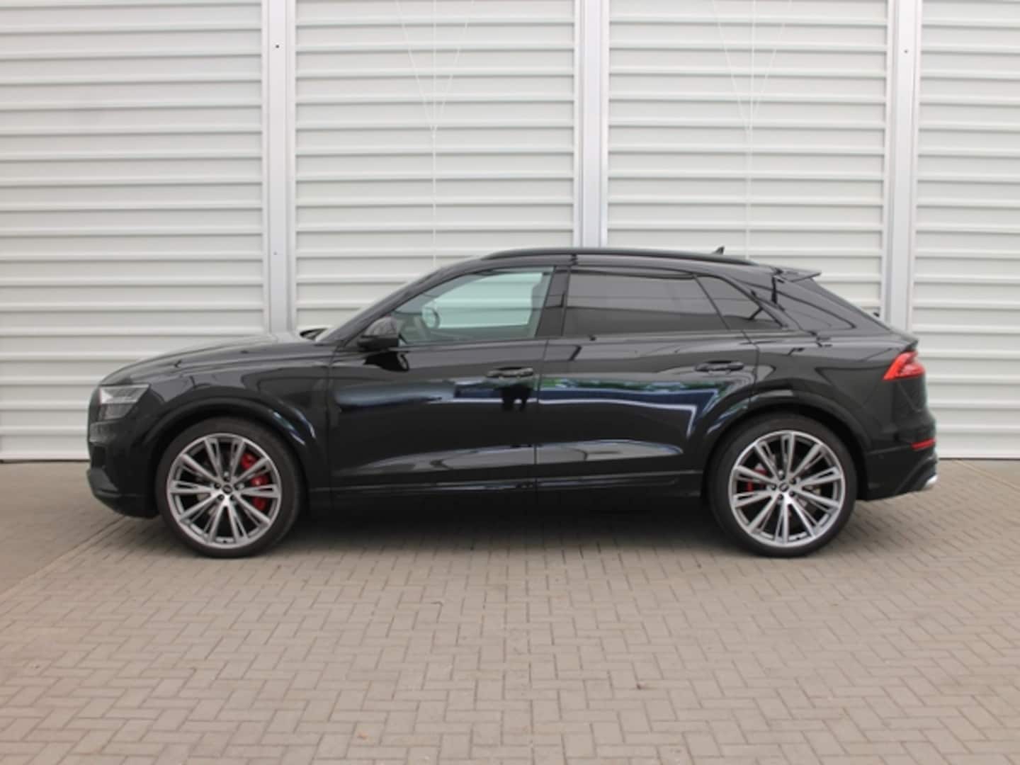 Bild über Audi SQ8 TFSI quattro tiptronic - für weitere Informationen kontaktieren Sie den Audi Partner
