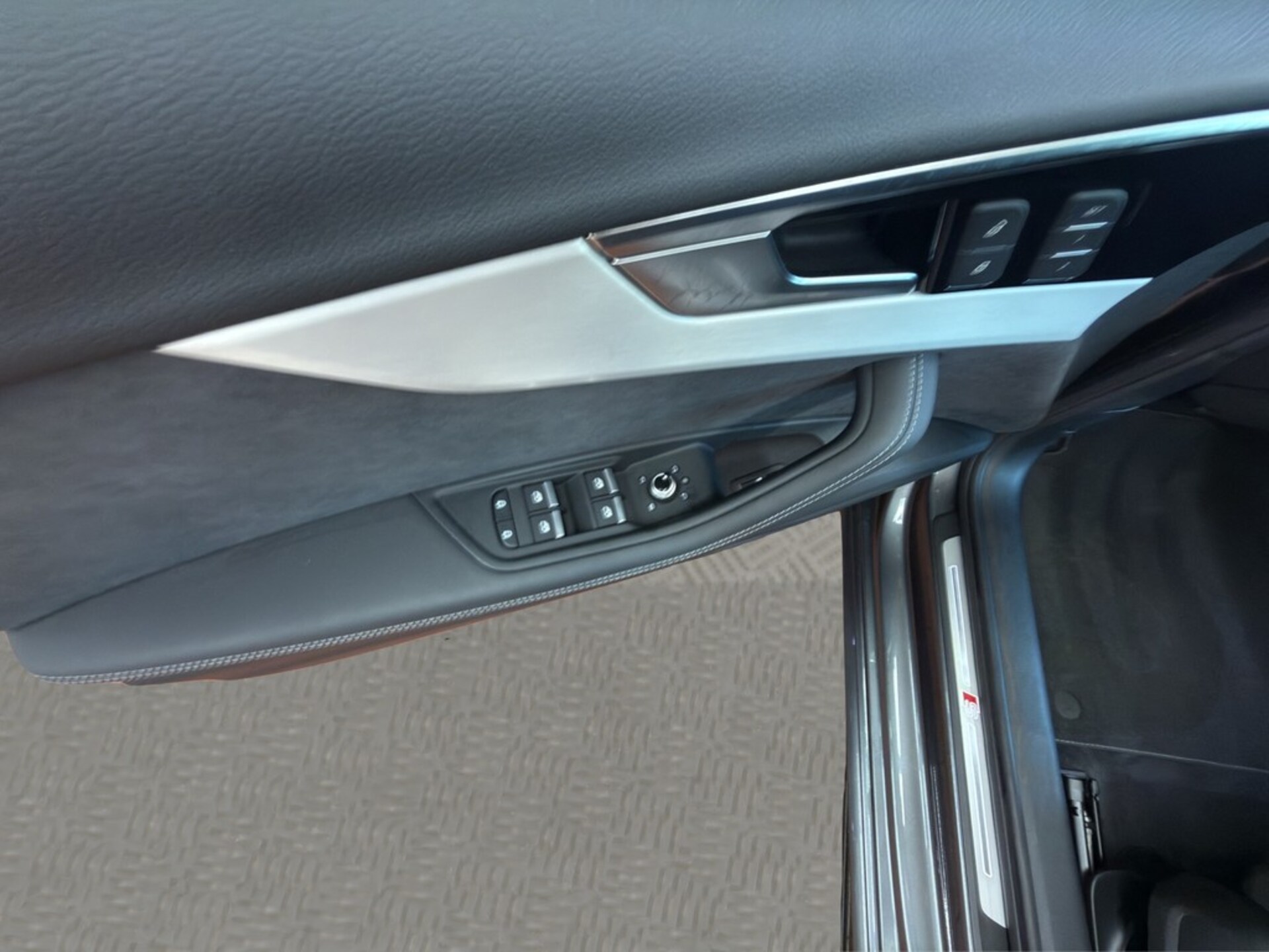 Audi A4 Avant S line