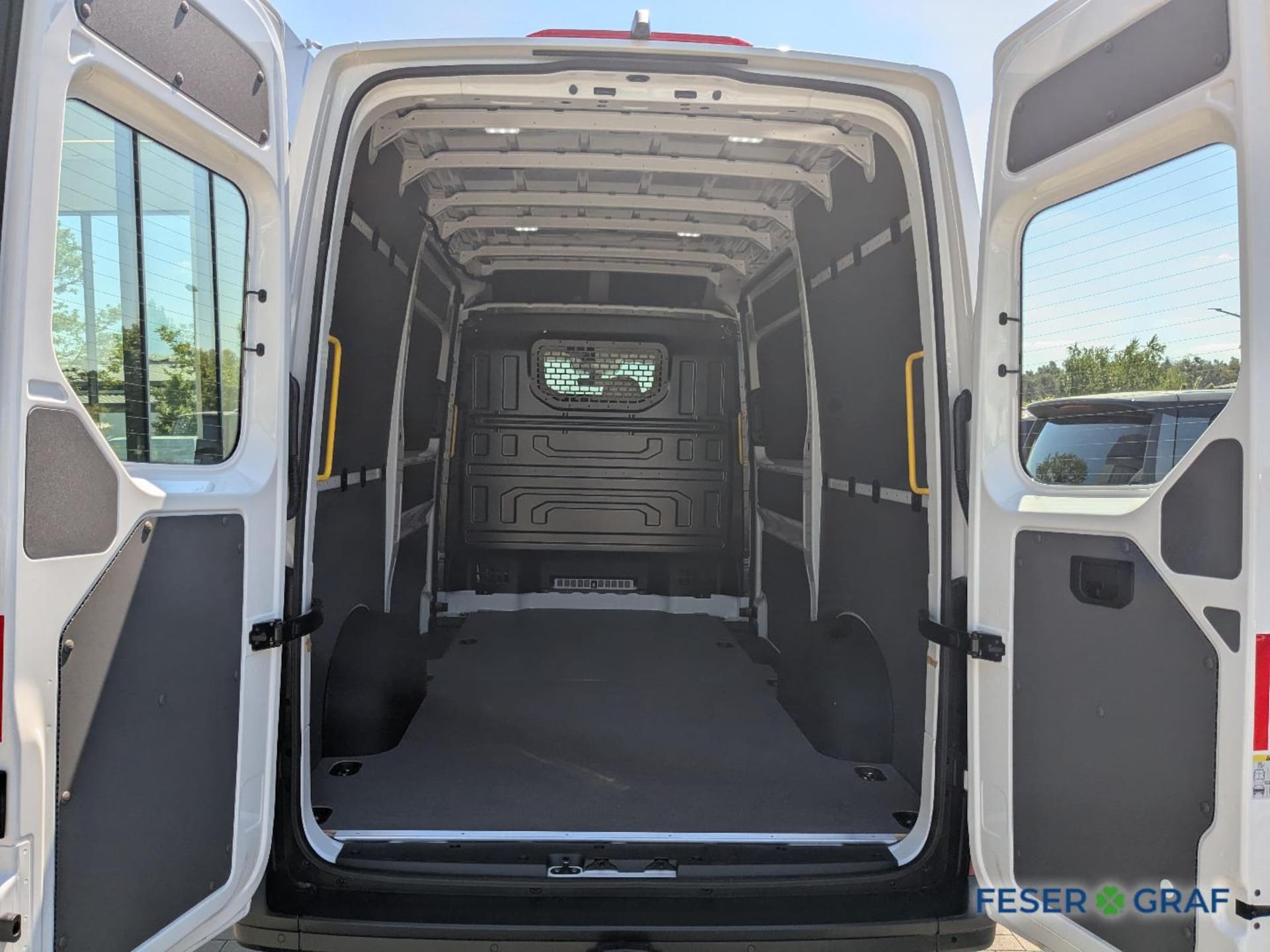 Volkswagen Crafter Kasten mittlerer Radstand