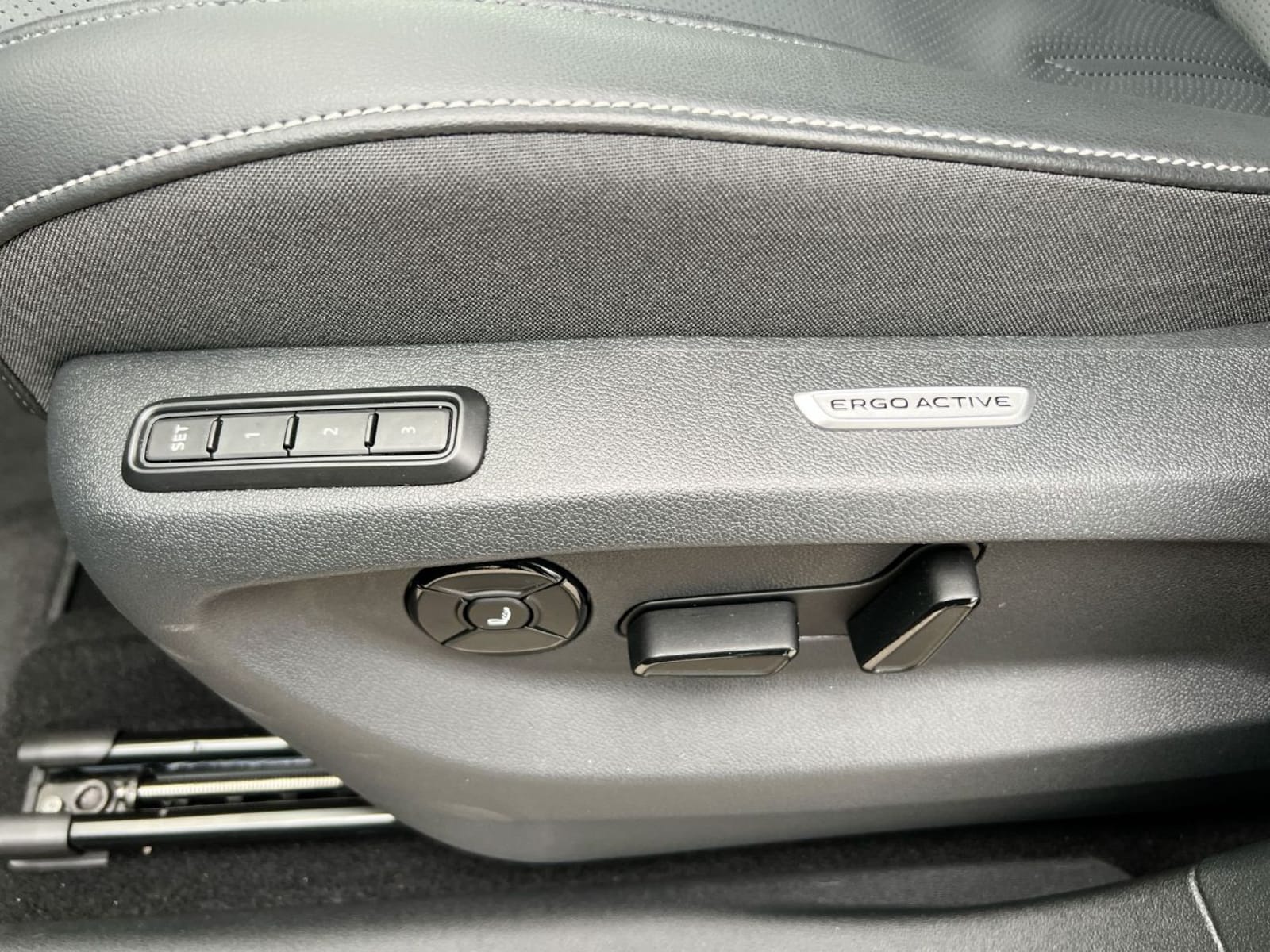 Volkswagen Tiguan – Bild 18