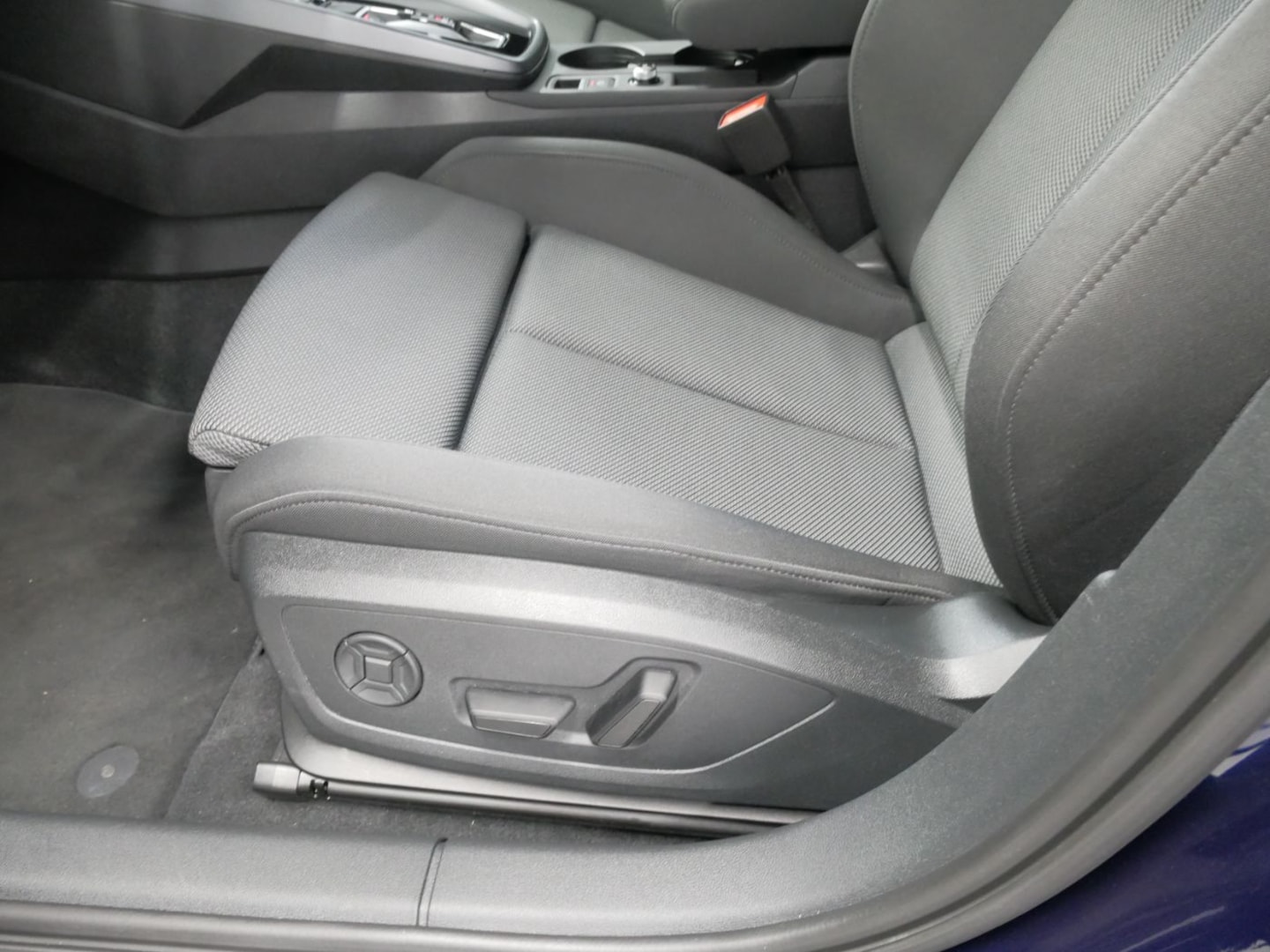 Bild über Audi A3 Sportback S line 35 TDI S tronic - für weitere Informationen kontaktieren Sie den Audi Partner