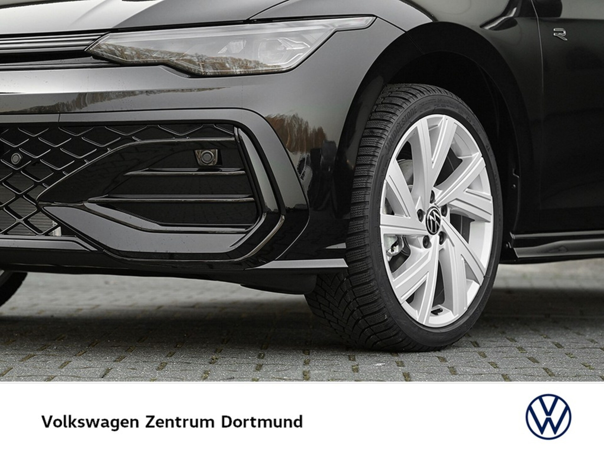 Volkswagen Golf R-Line