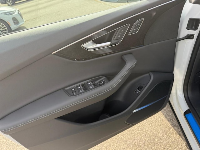 2026 Audi Q8 Premium Plus - Photo 32