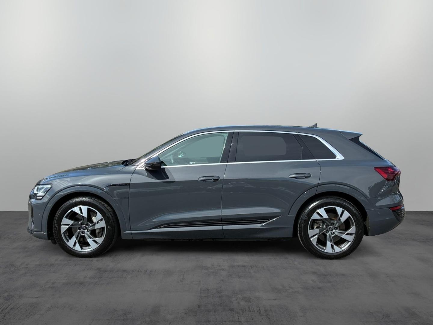 Bild über Audi Q8 e-tron advanced 50 e-tron quattro - für weitere Informationen kontaktieren Sie den Audi Partner