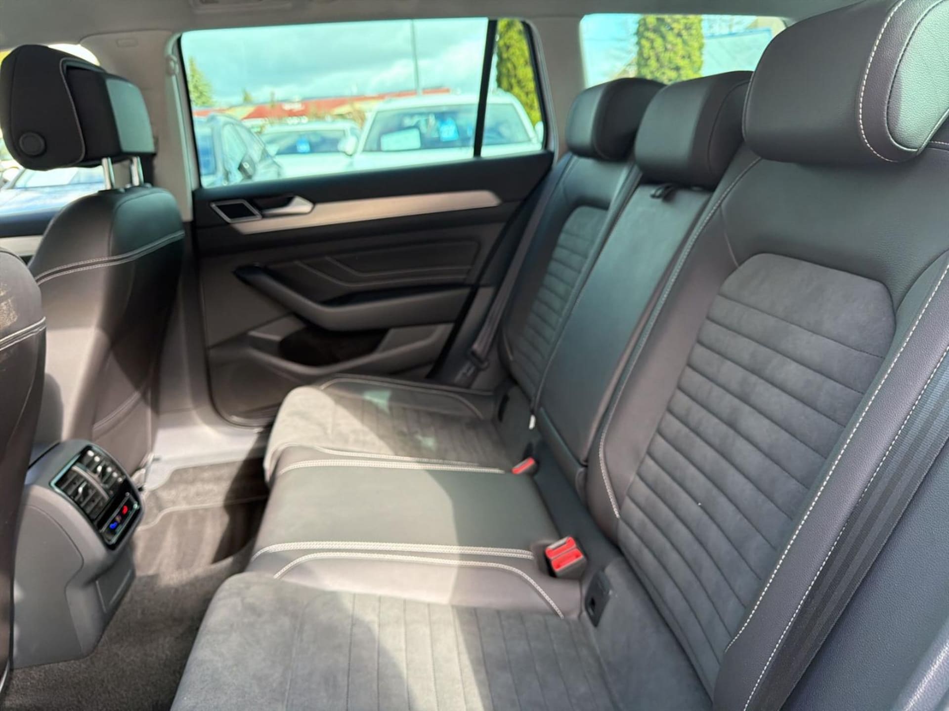 Volkswagen Passat Variant Elegance