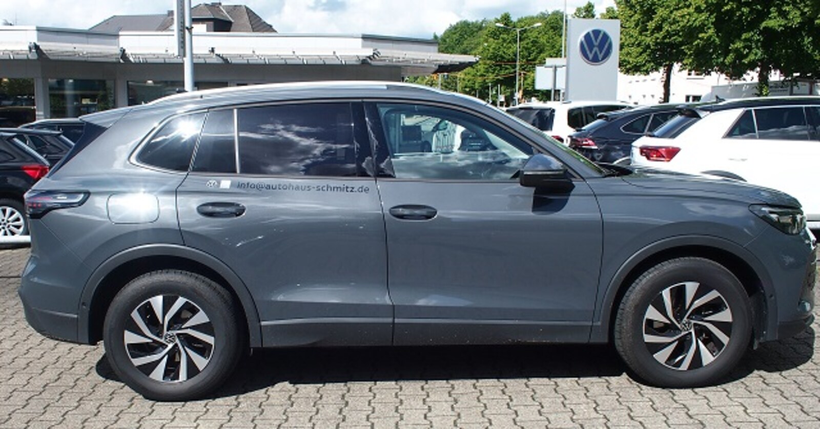 Volkswagen Tiguan – Bild 11