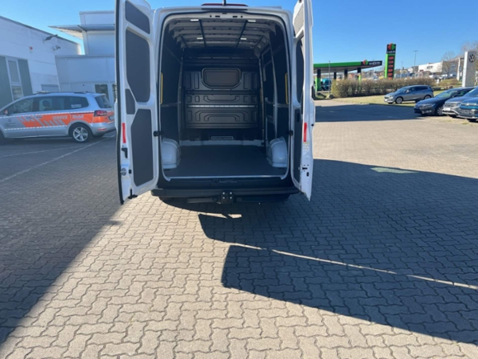 Volkswagen Crafter Kasten mittlerer Radstand