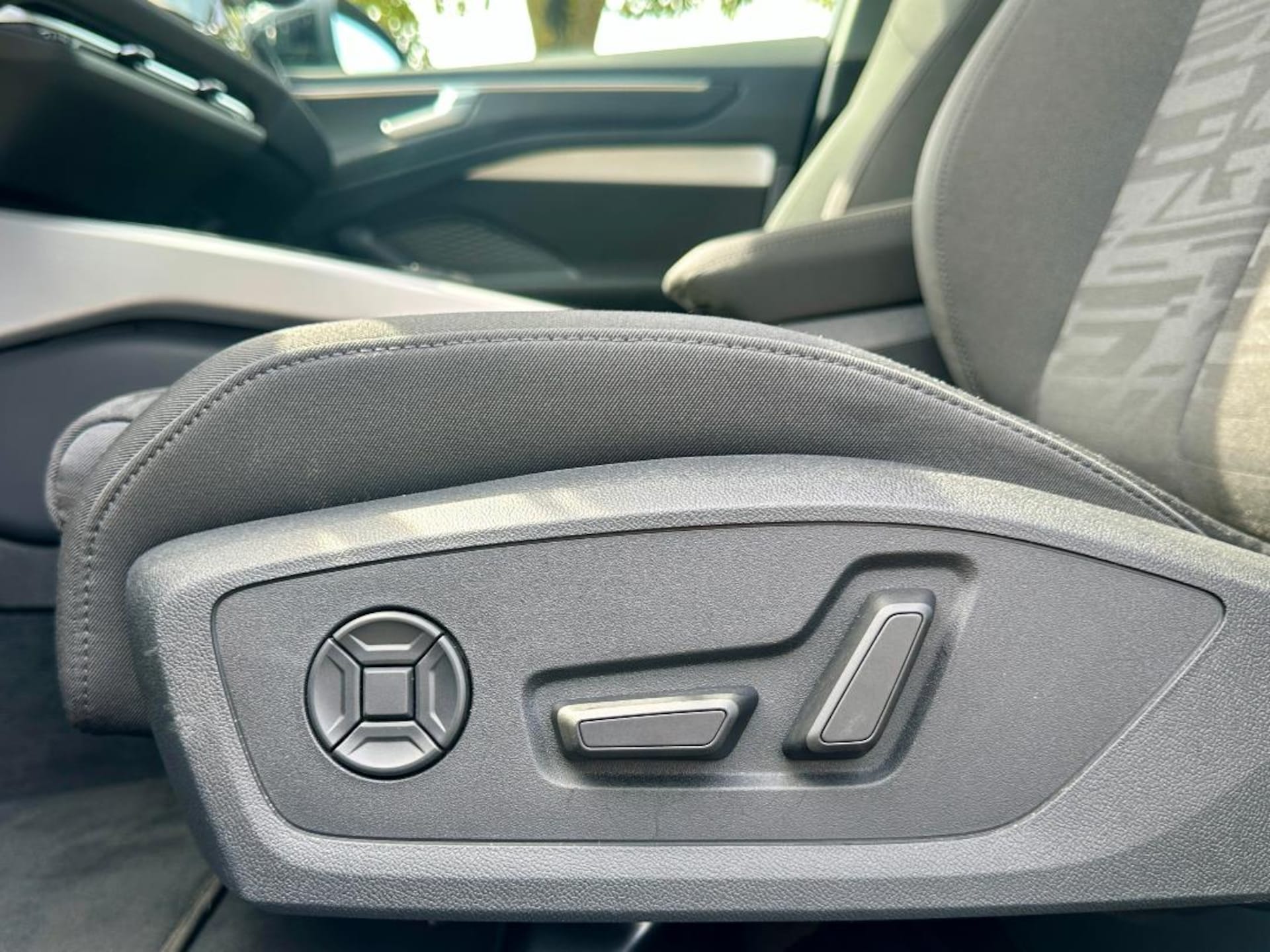 Audi A6 Limousine