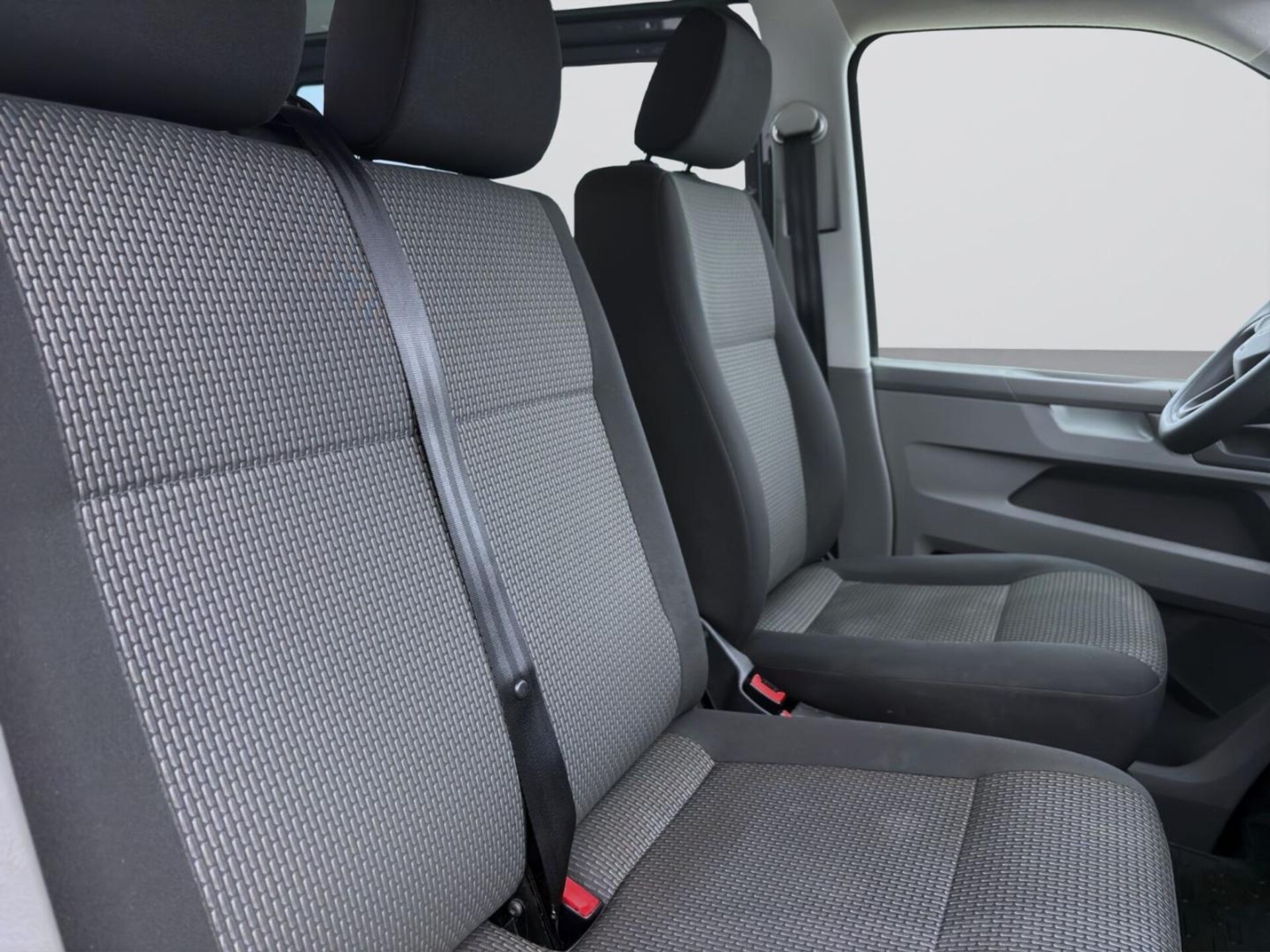 Volkswagen T6.1 Transporter Kombi kurzer Radstand