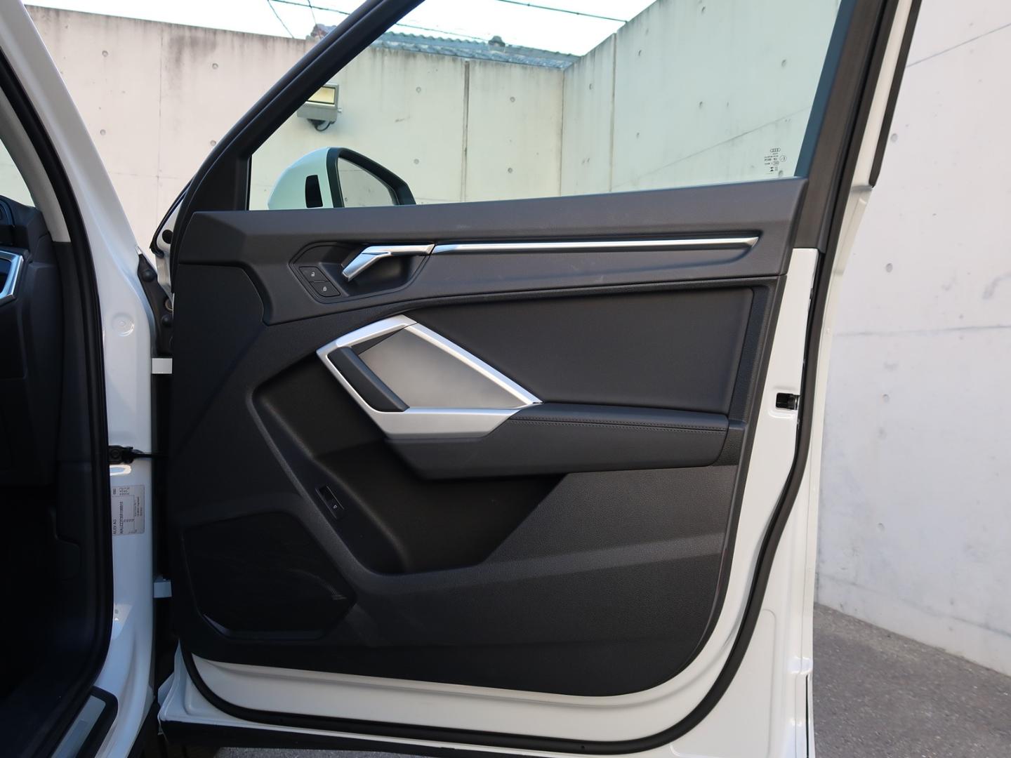 Audi Q3 35 TDI quattro advanced 110(150) kW(PS) S tronic for more details contact your dealer