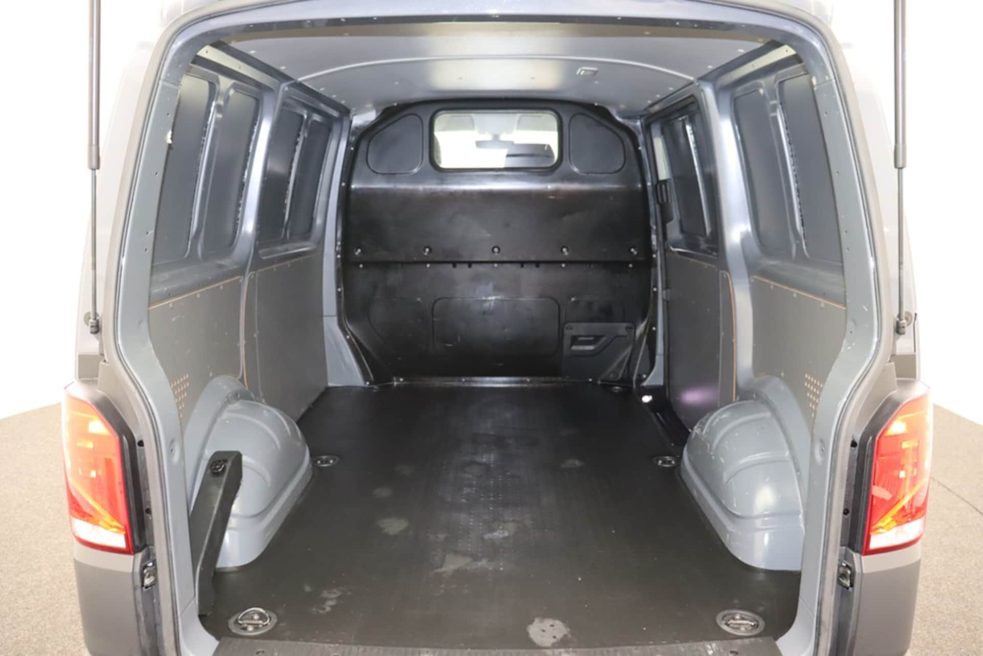 Volkswagen T6.1 Transporter Kasten kurzer Radstand