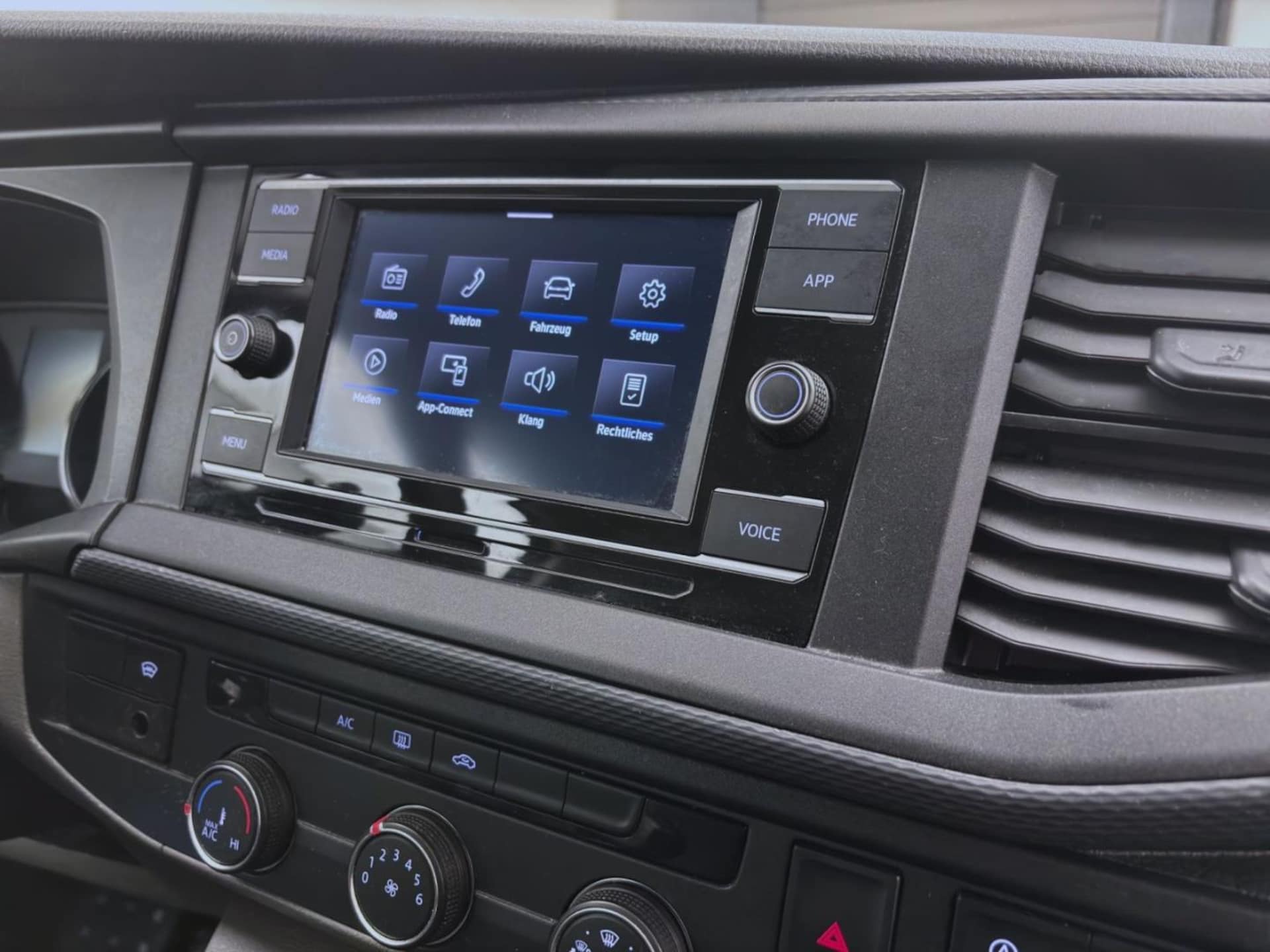 Volkswagen T6.1 Transporter Kombi kurzer Radstand