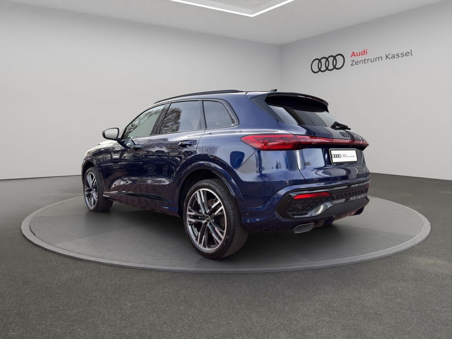 Bild über Audi Q5 SUV TFSI 150 kW S tronic - für weitere Informationen kontaktieren Sie den Audi Partner