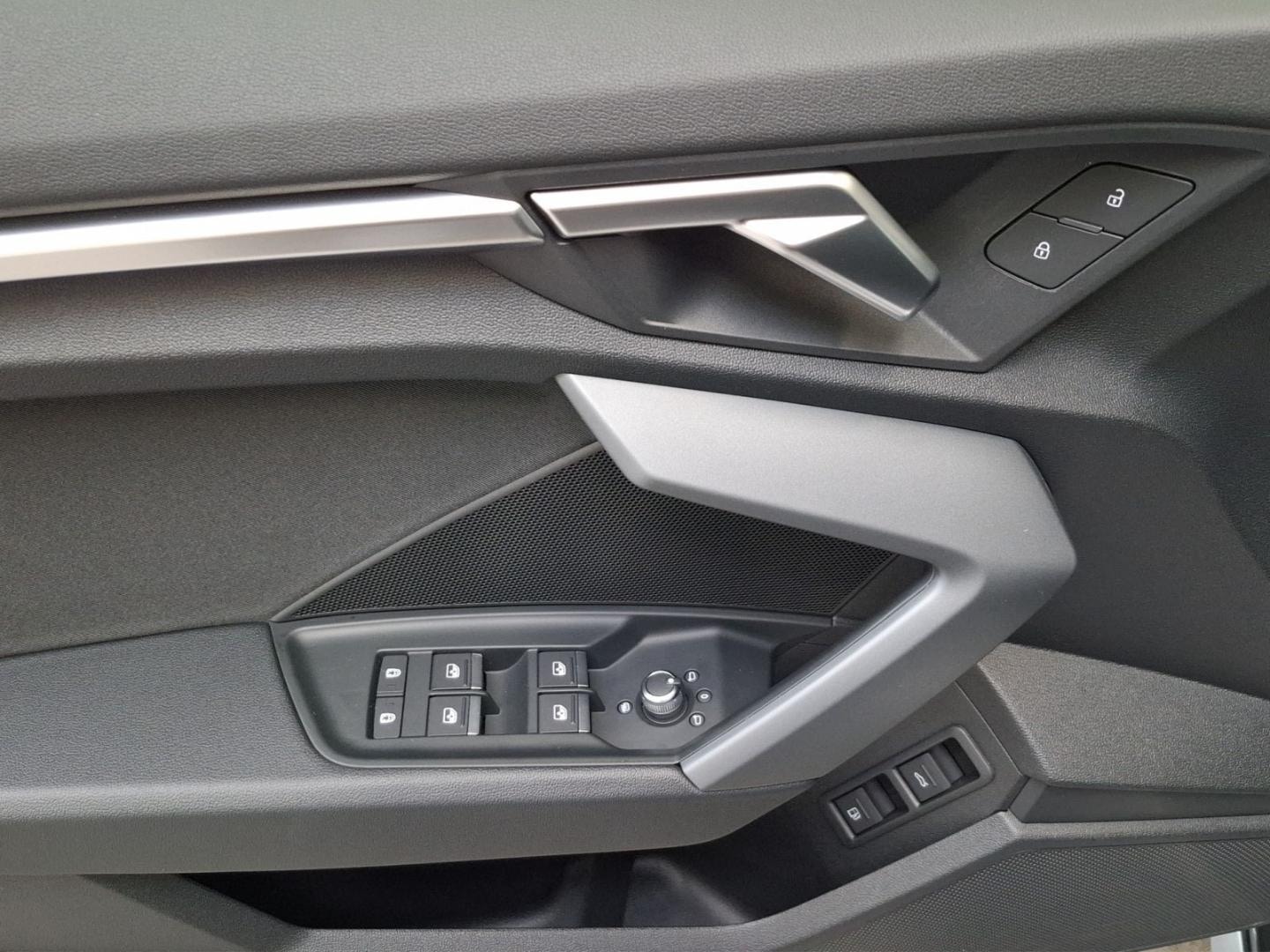 Bild über Audi A3 Sportback TFSI e S line 40 TFSI e S tronic - für weitere Informationen kontaktieren Sie den Audi Partner