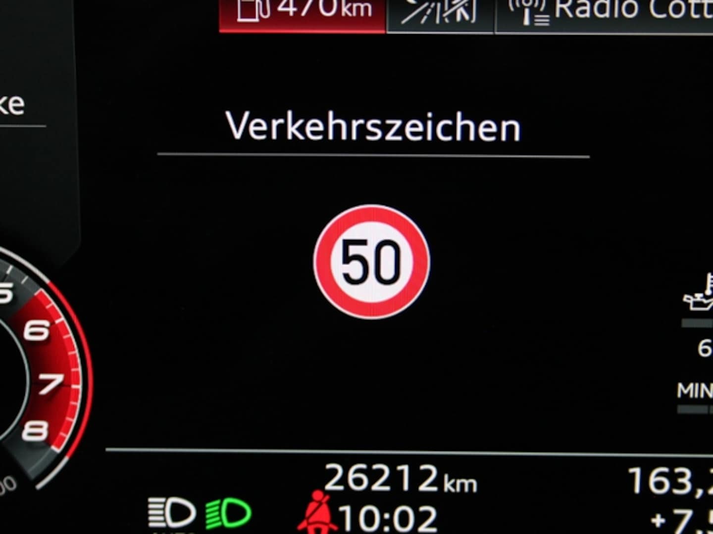 Bild über Audi SQ8 TFSI quattro tiptronic - für weitere Informationen kontaktieren Sie den Audi Partner