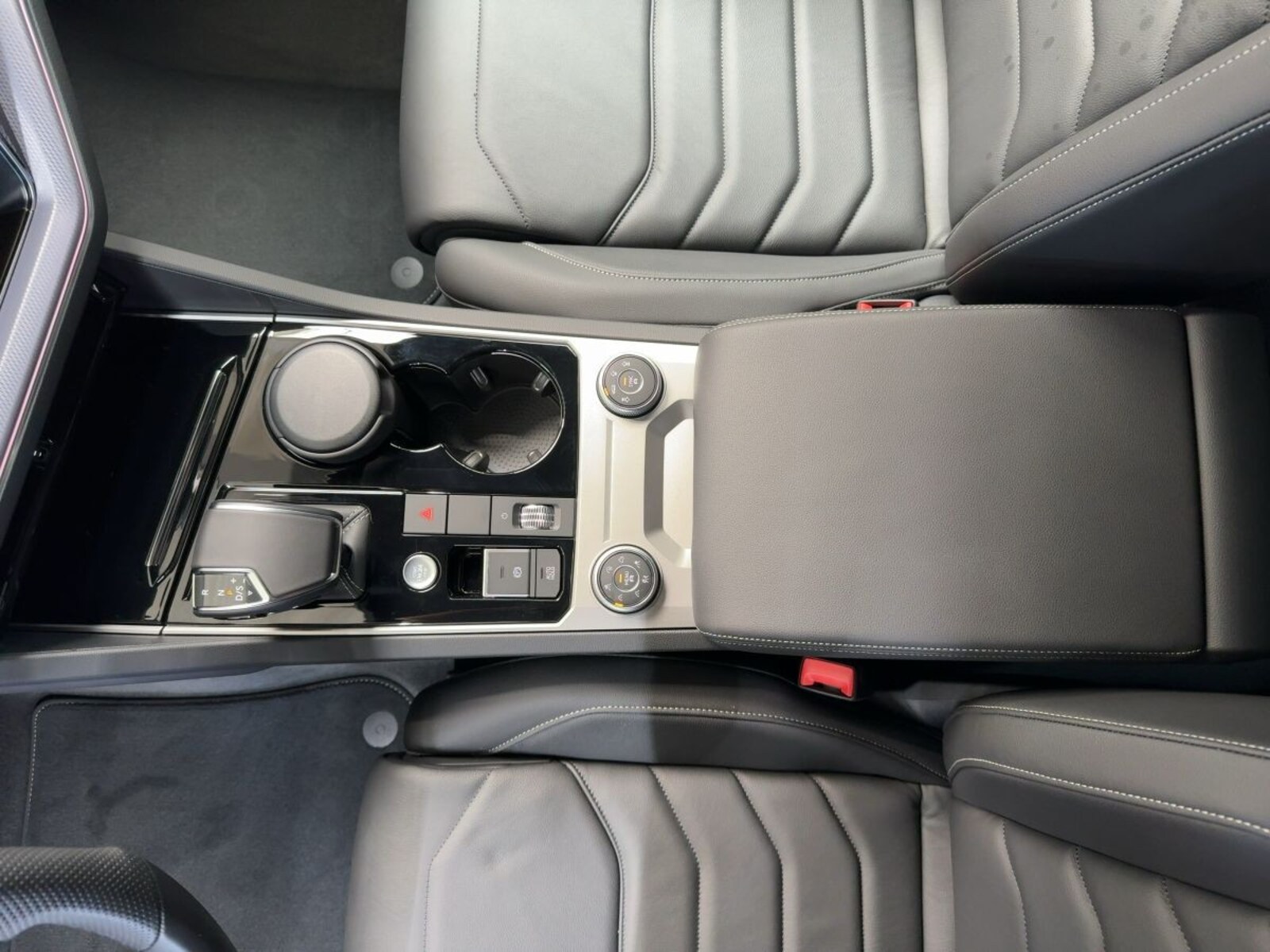 Volkswagen Touareg – Bild 15