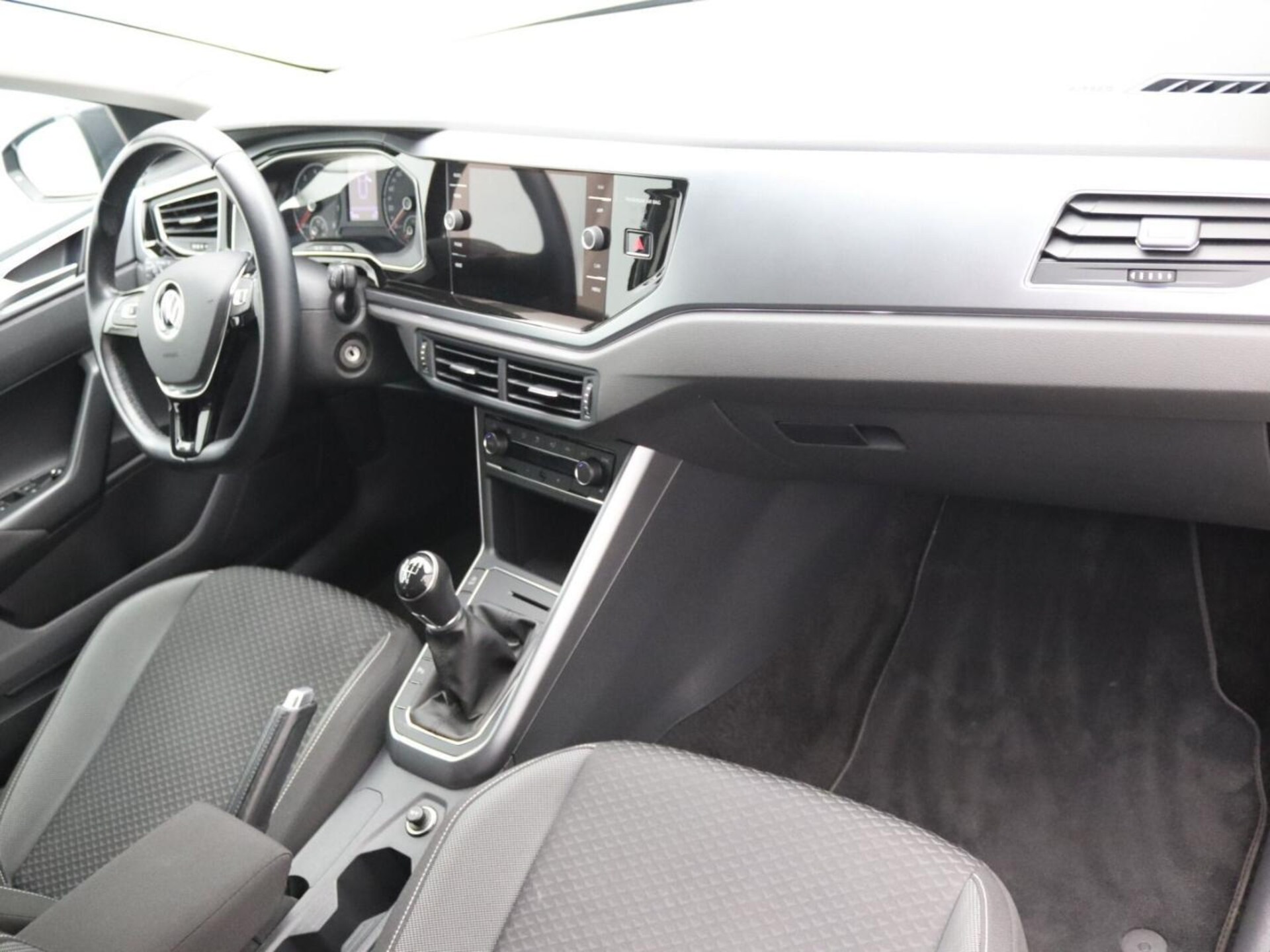 Volkswagen Polo Active