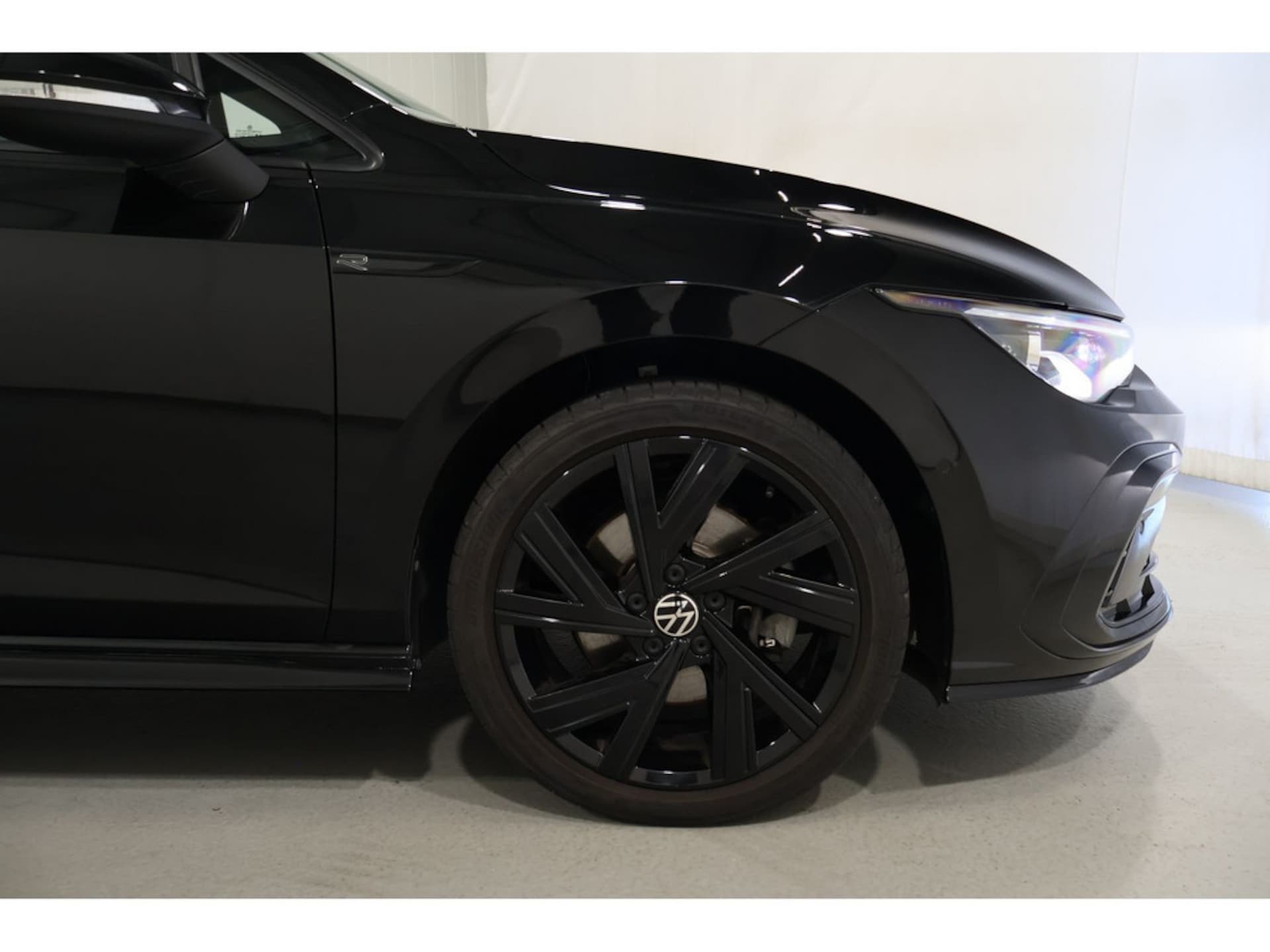 Volkswagen Golf R-Line