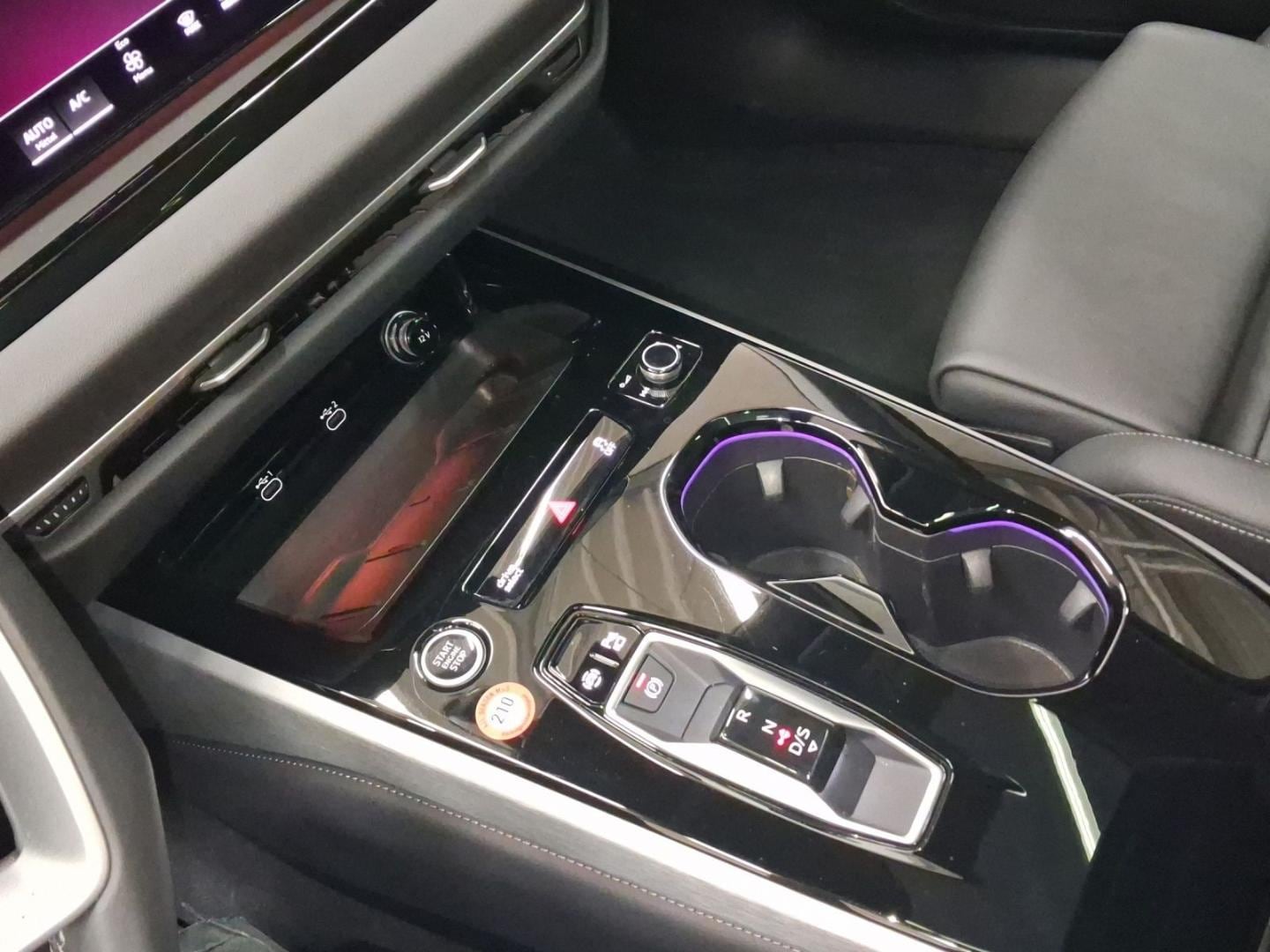 Bild über Audi A5 Avant TDI quattro 150 kW S tronic - für weitere Informationen kontaktieren Sie den Audi Partner