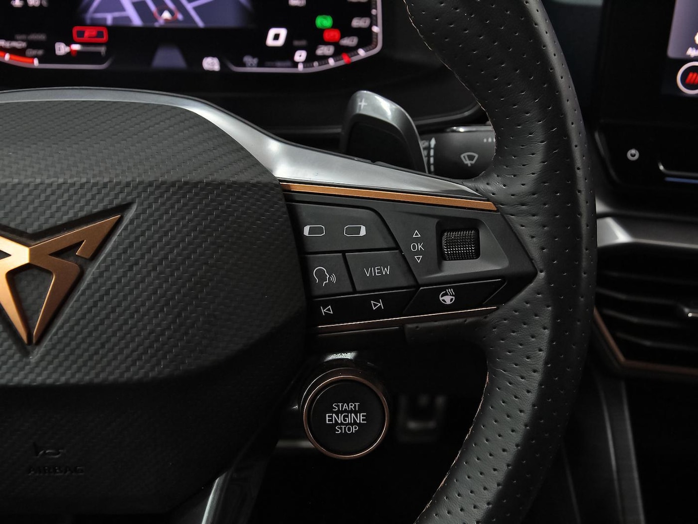 CUPRA Leon Sportstourer 2.0 TSI DSG 221 kW (300 CV) — photo 19