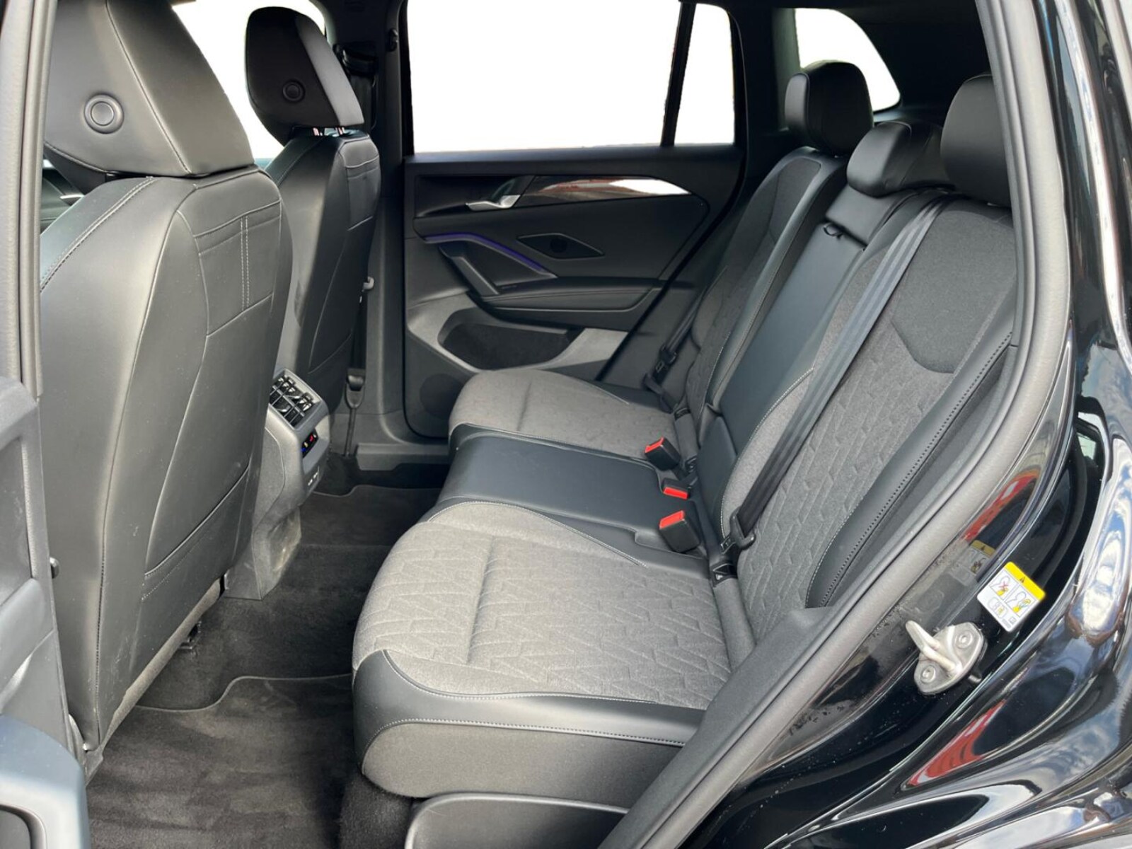 Volkswagen Tiguan – Bild 12