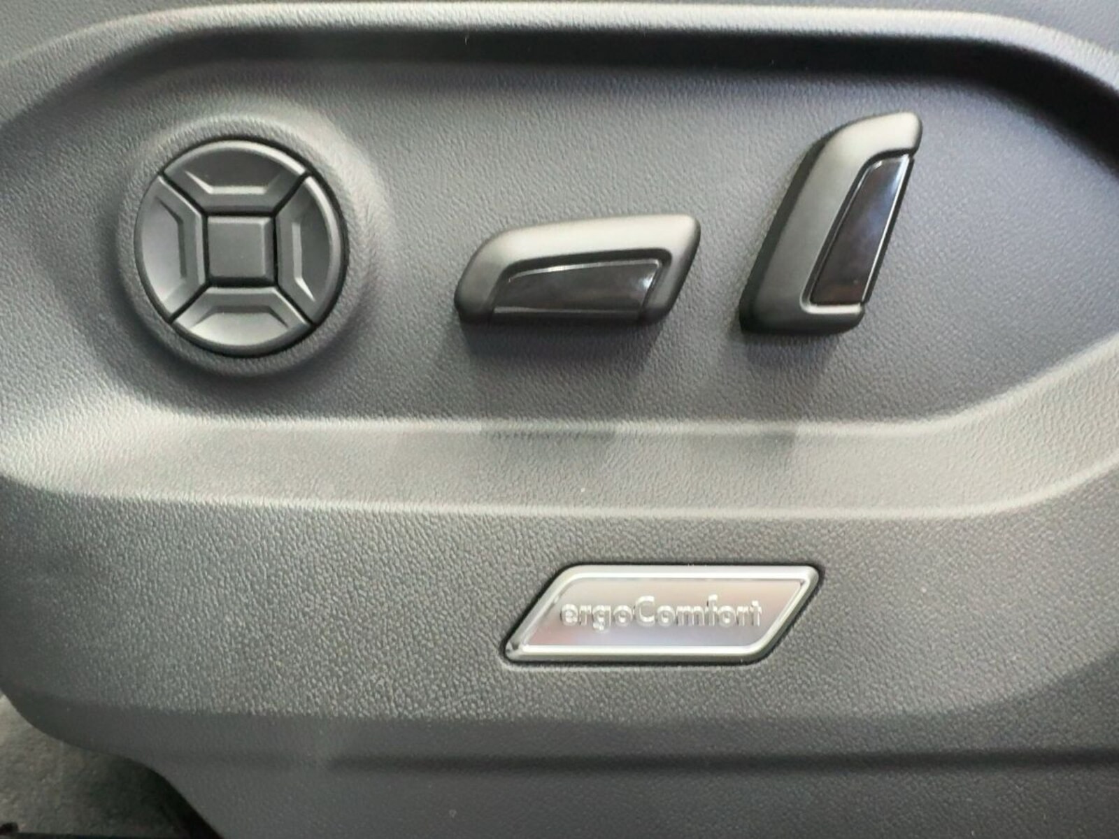 Volkswagen Touareg – Bild 16