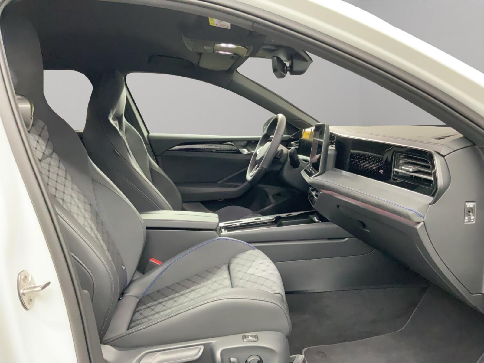 Volkswagen Passat – Bild 6