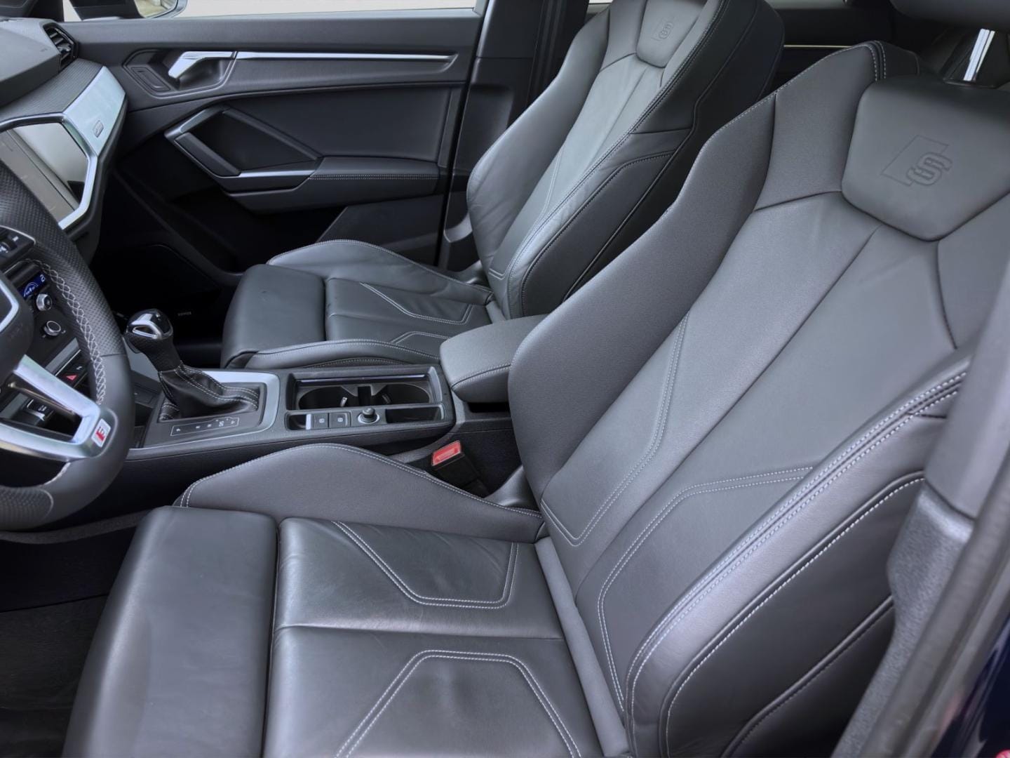 Bild über Audi Q3 TFSI 110 kW S tronic - für weitere Informationen kontaktieren Sie den Audi Partner