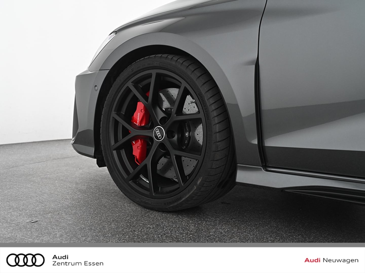 Bild über Audi RS 3 Sportback TFSI quattro 294 kW S tronic - für weitere Informationen kontaktieren Sie den Audi Partner
